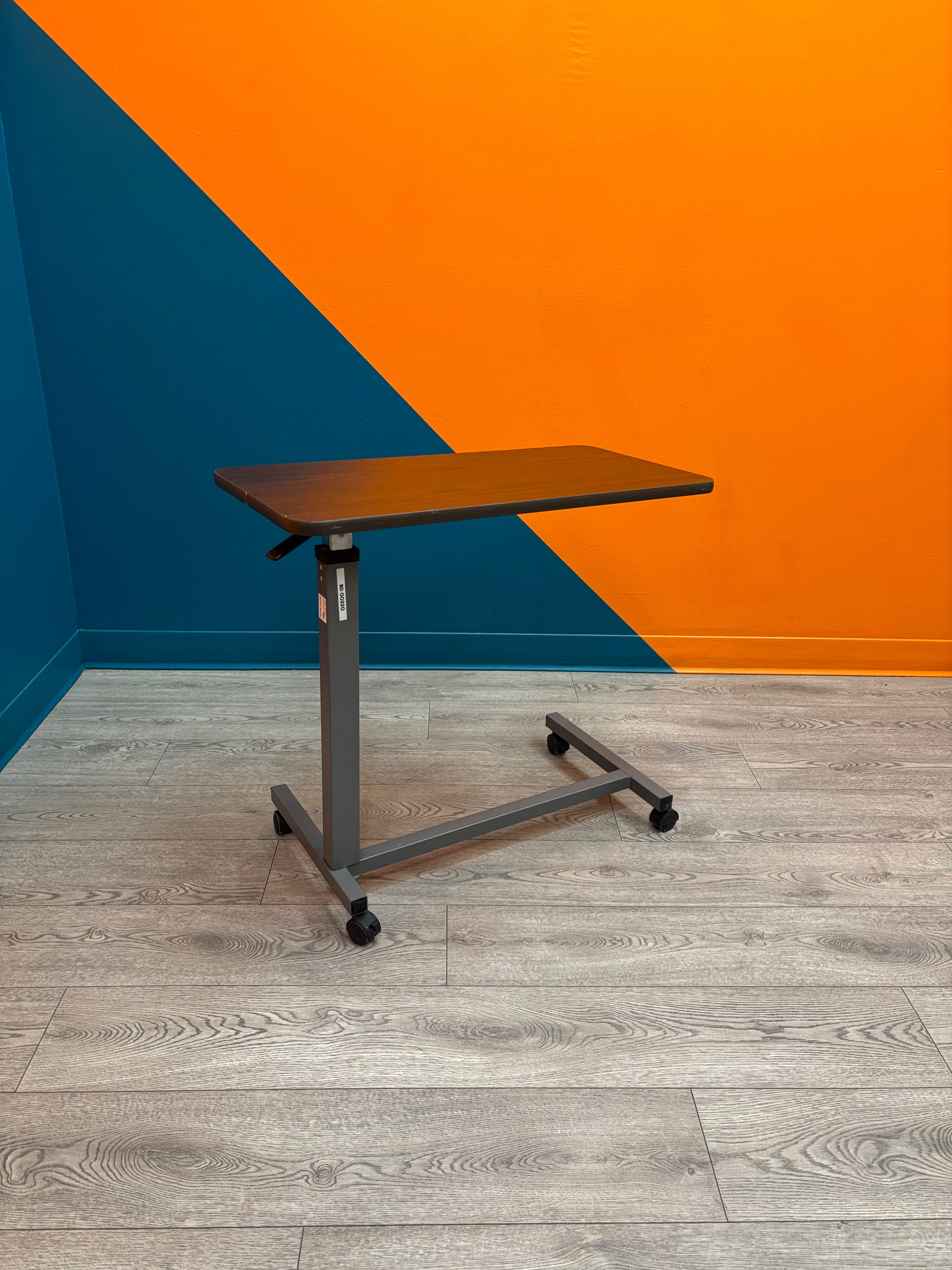 Adjustable Rolling Table