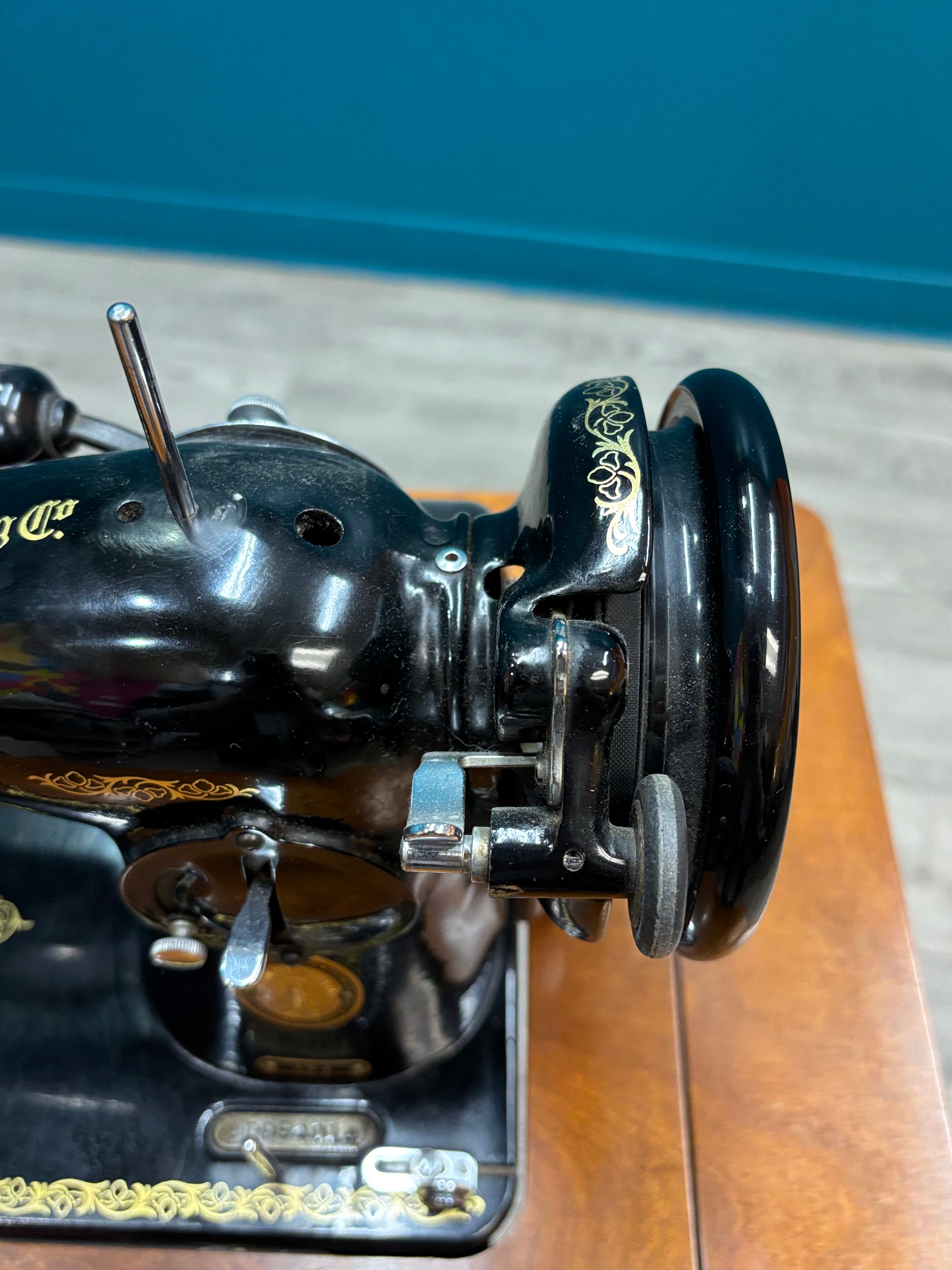 Singer Sewing Machine & Cabinet