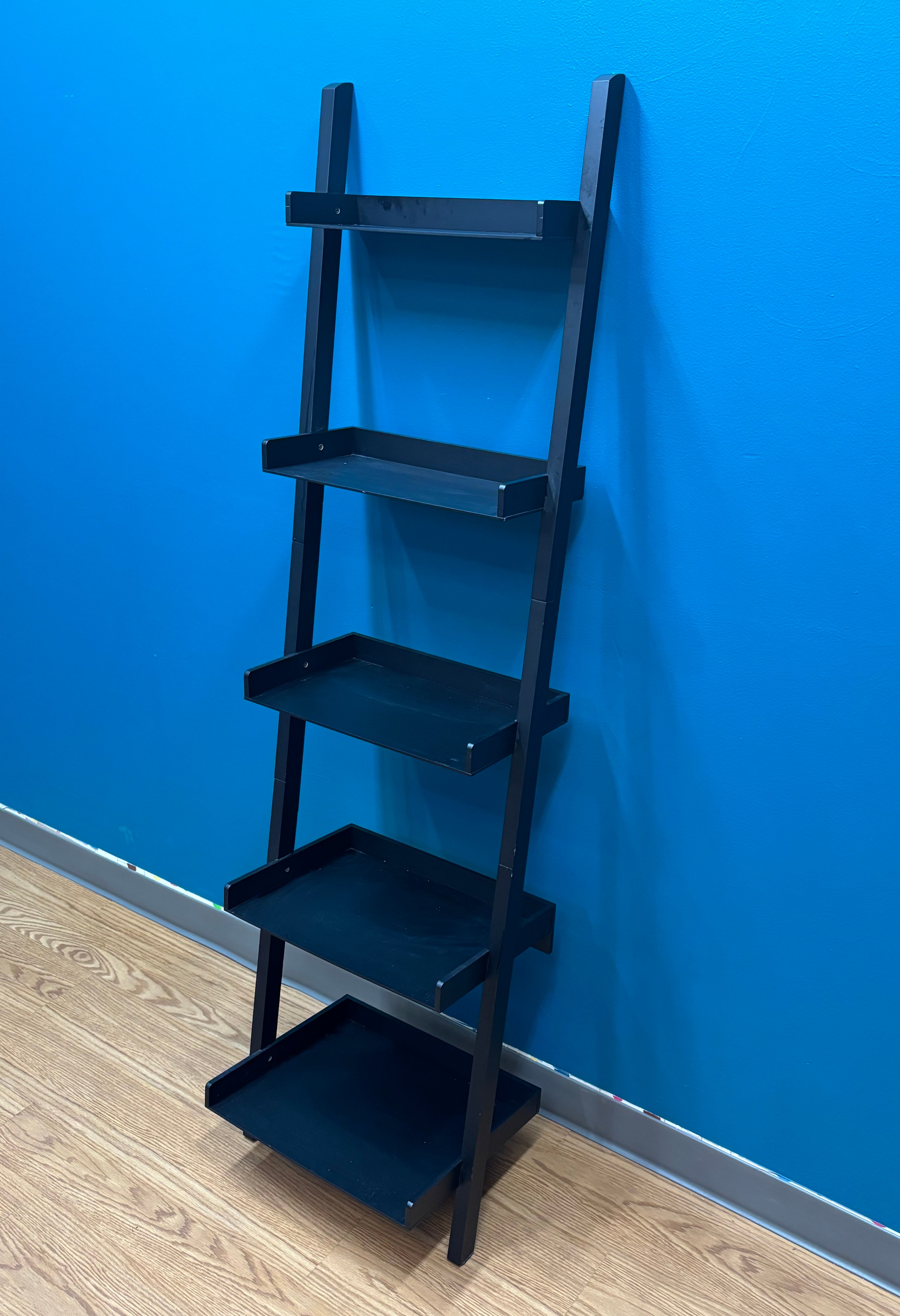 5-Tier Leaning Shelf