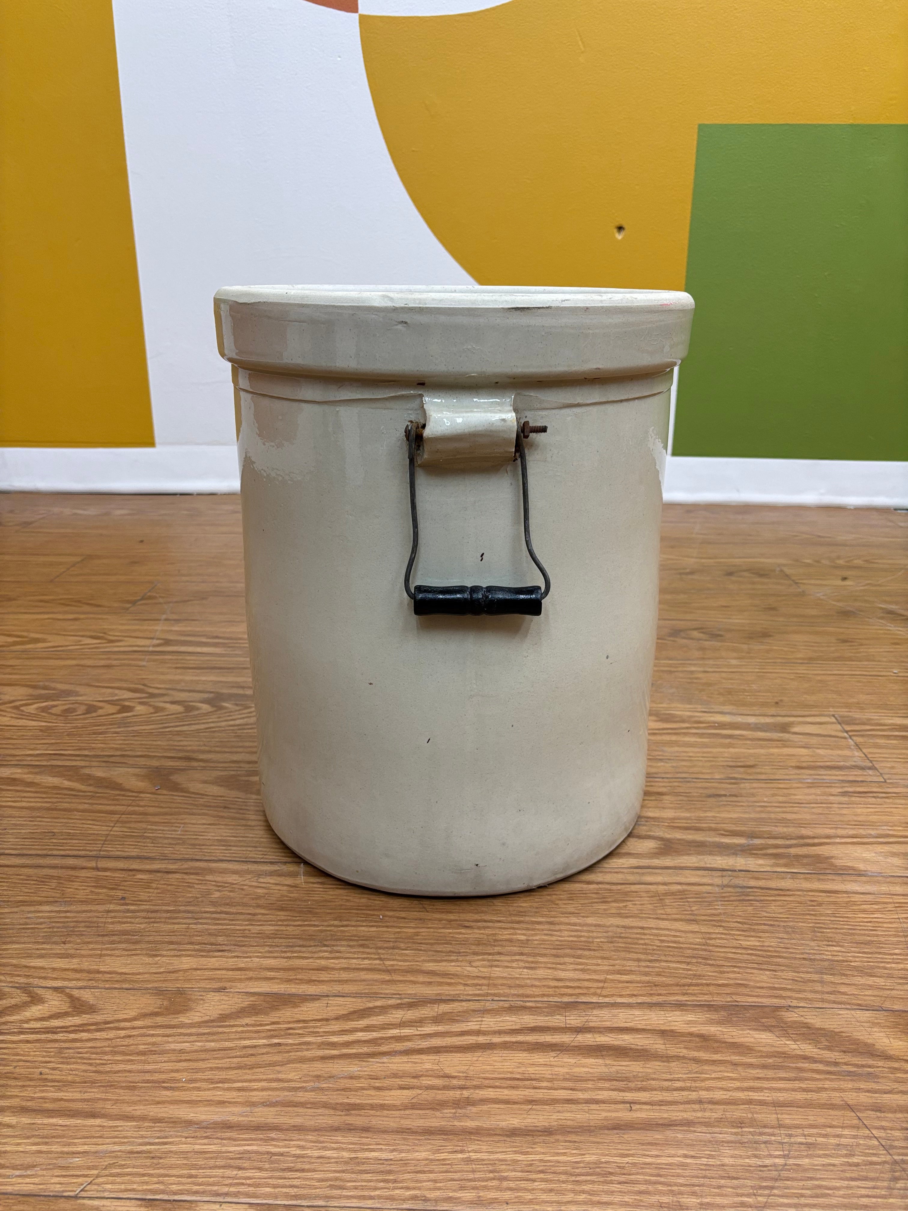 Medalta 8 Gallon Pottery Crock
