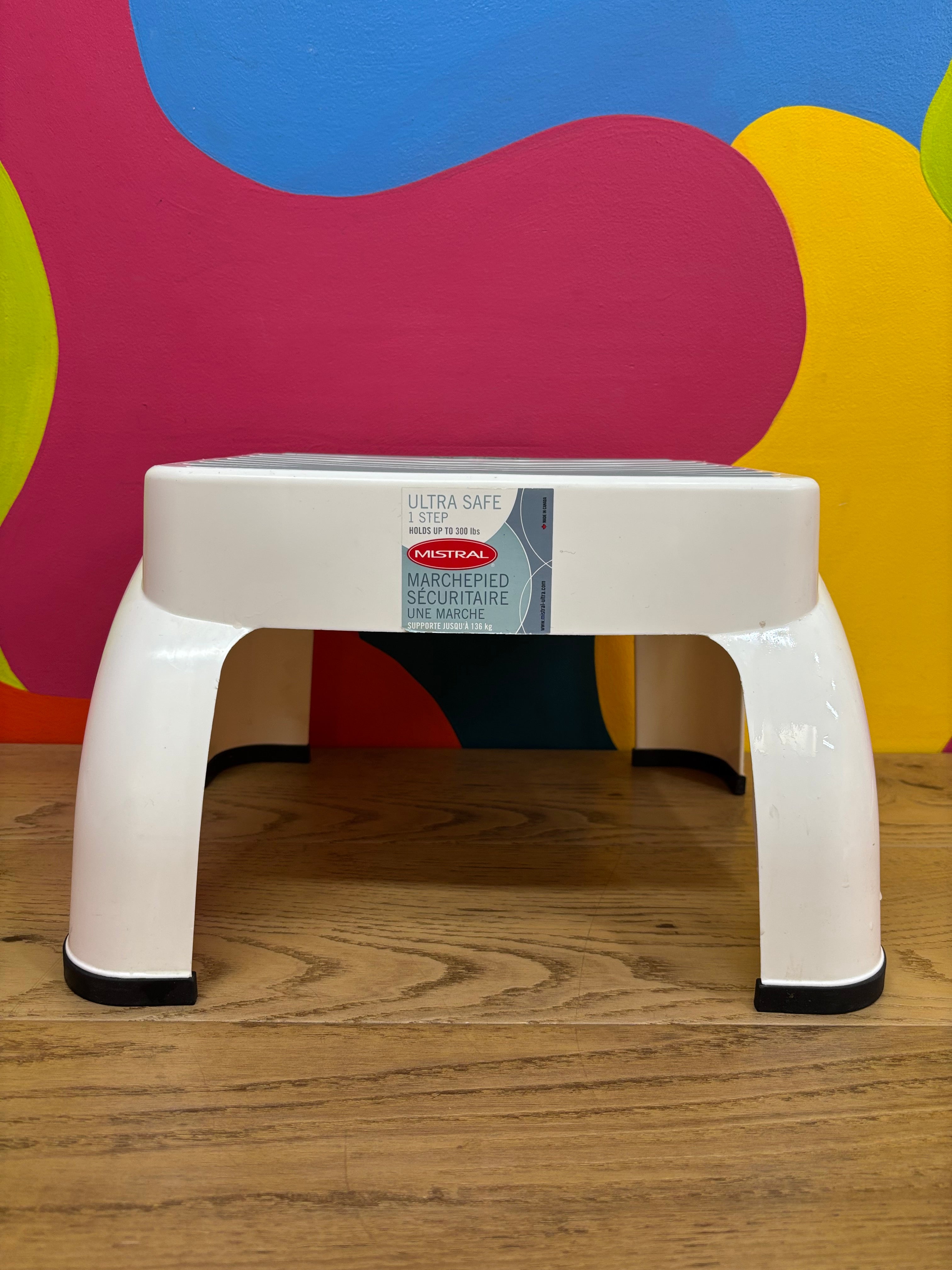 Mistral Ultra Safe 1 Step Plastic Stool