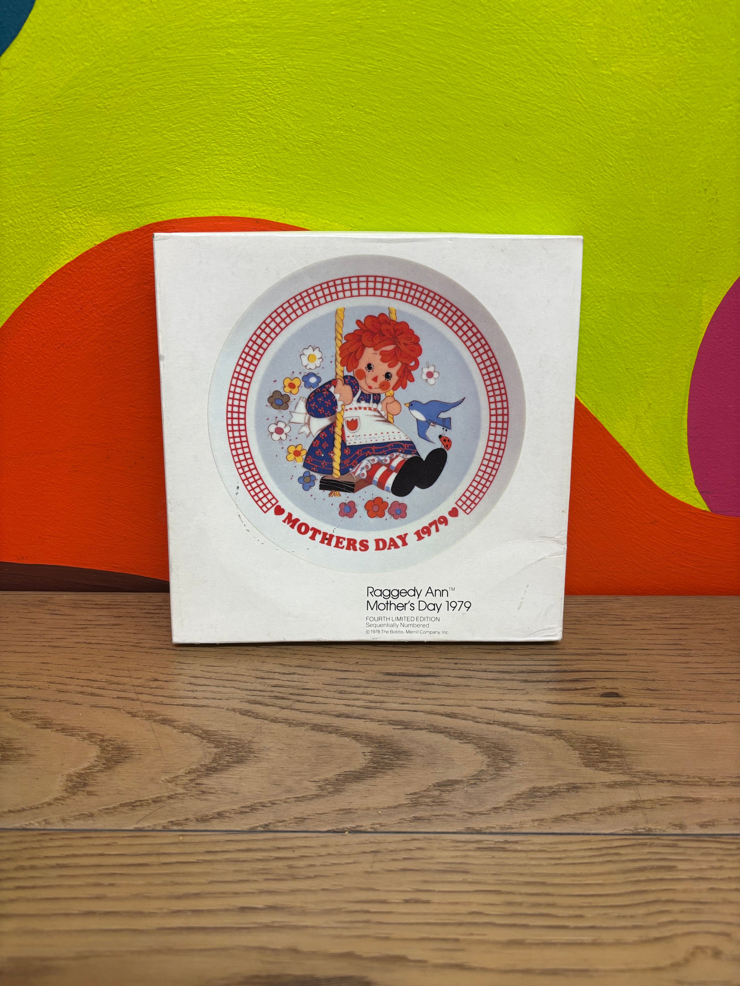 Raggedy Ann Mother's Day 1979 Plate