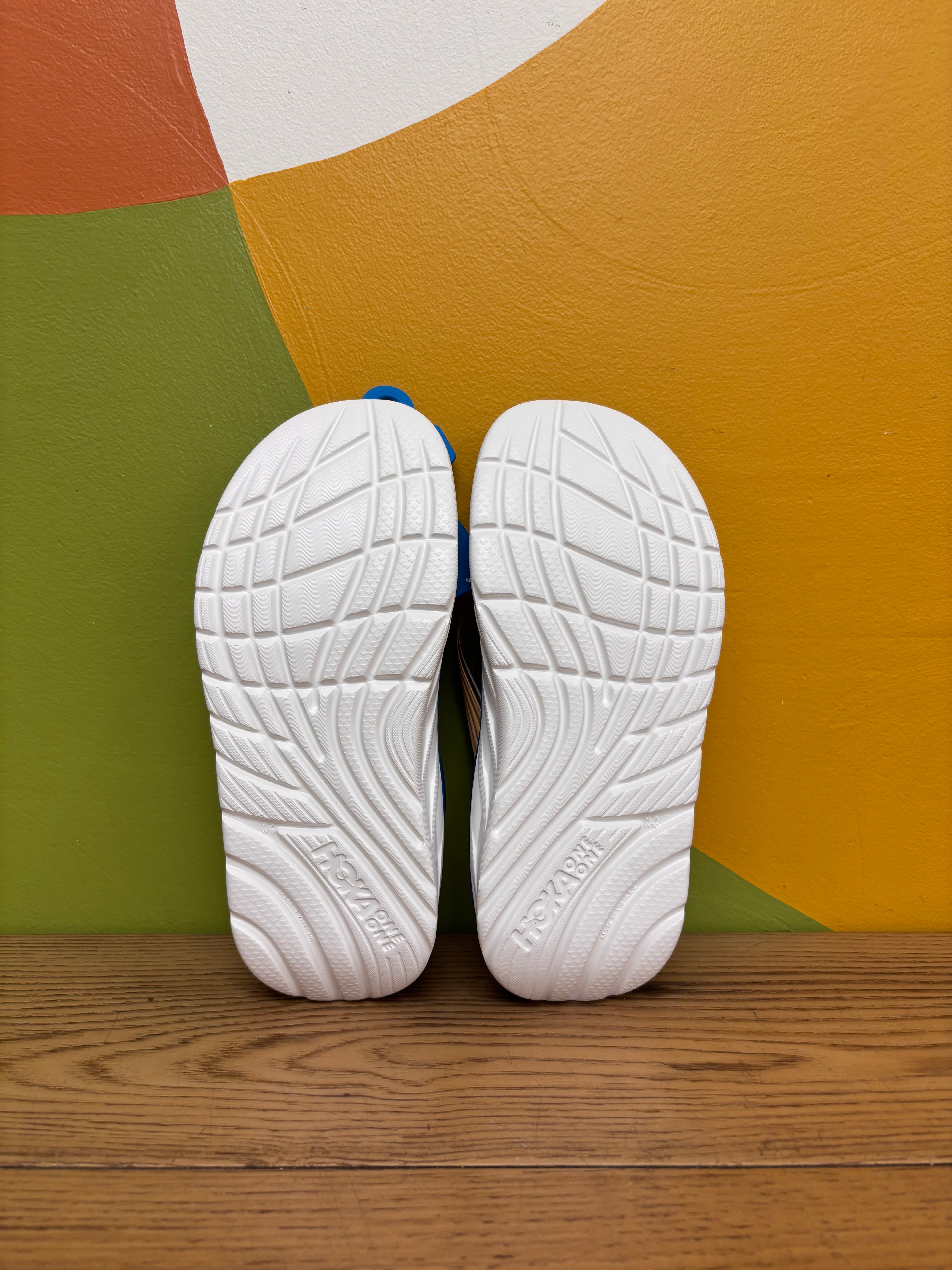 HOKA Ora Recovery Flip Flop (Men Size 8) NEW