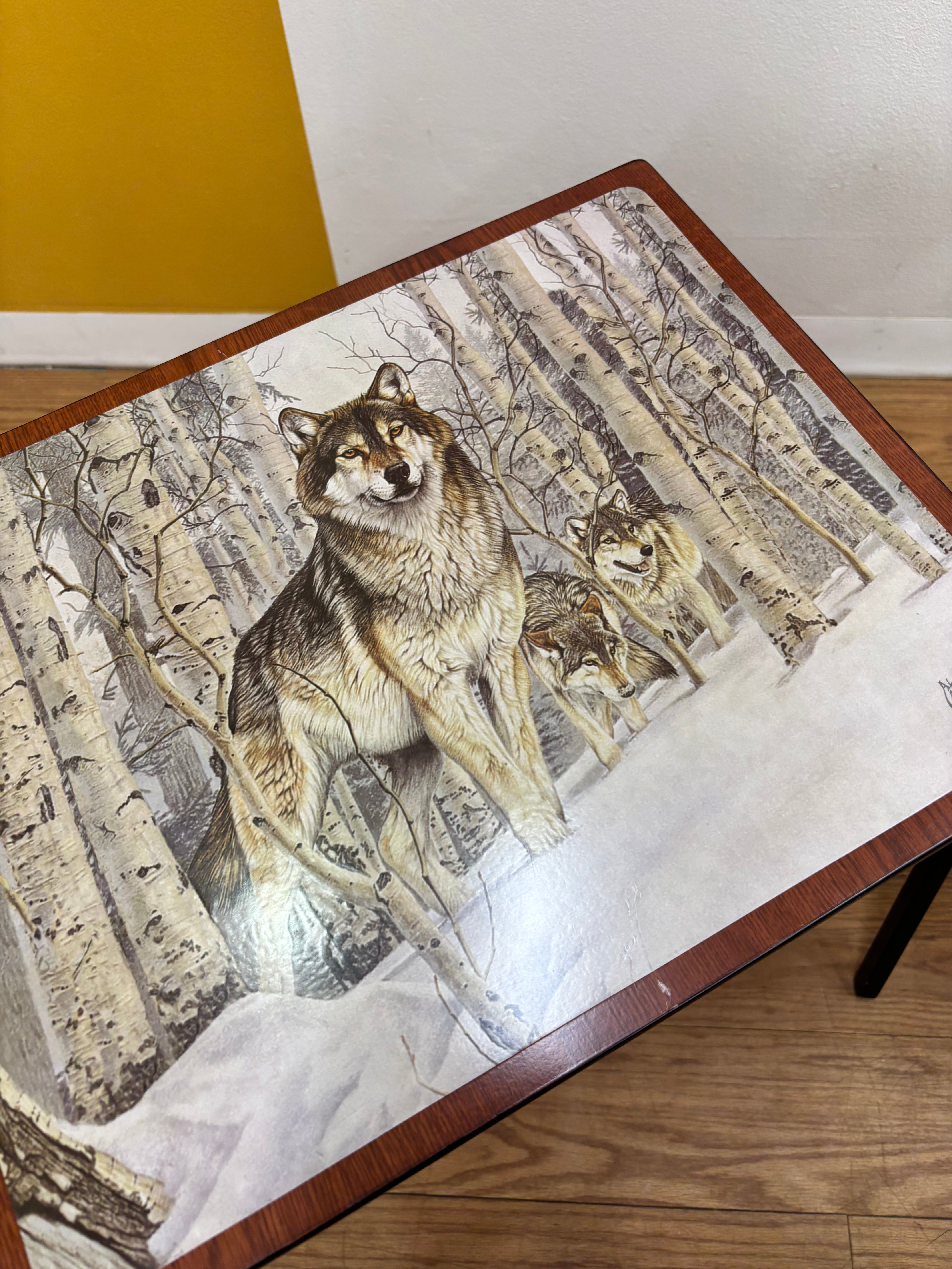Set of 4 Folding Wolf TV Trays