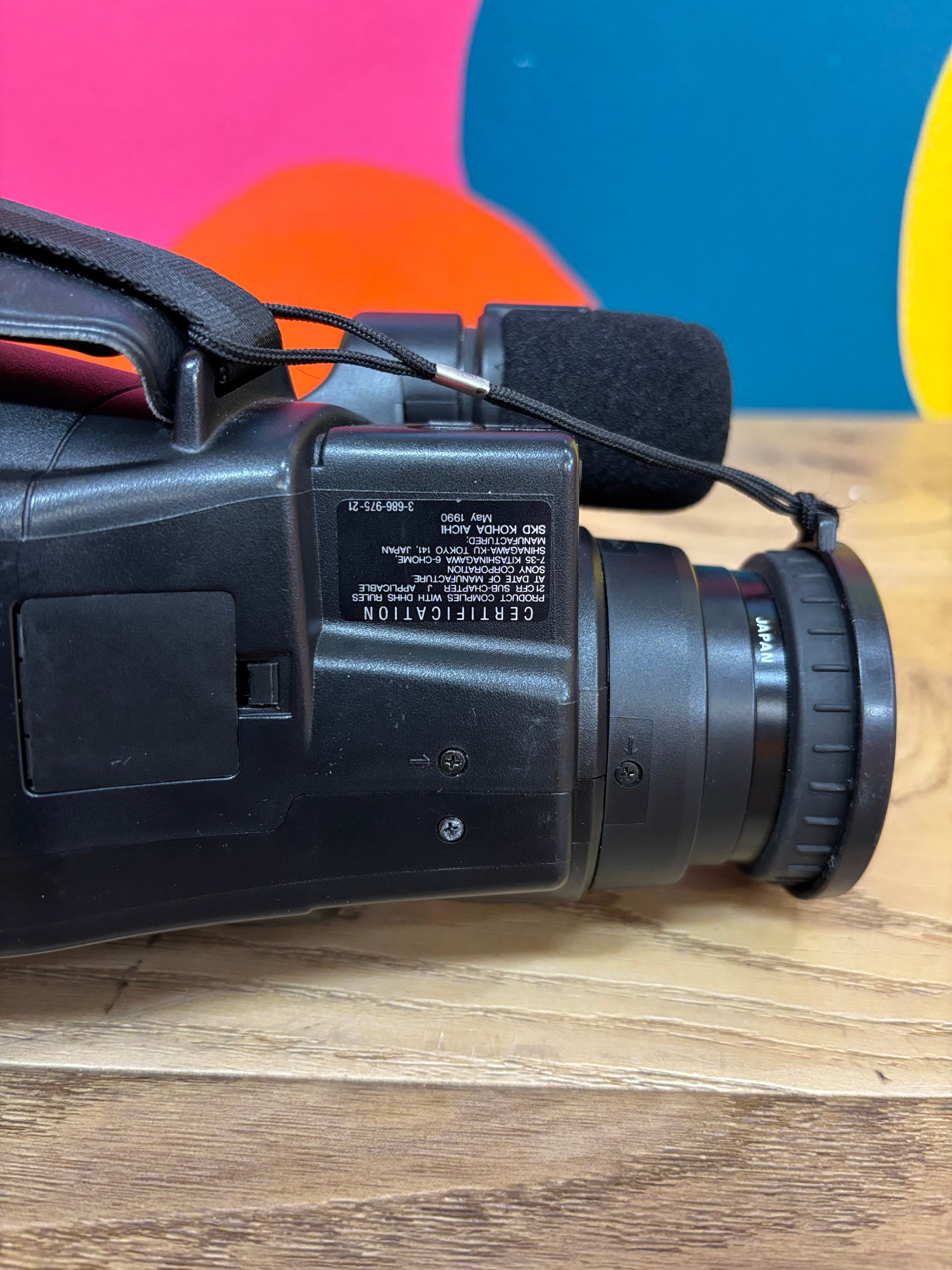 Sony Handycam Video 8 Camcorder (CCD-F77)