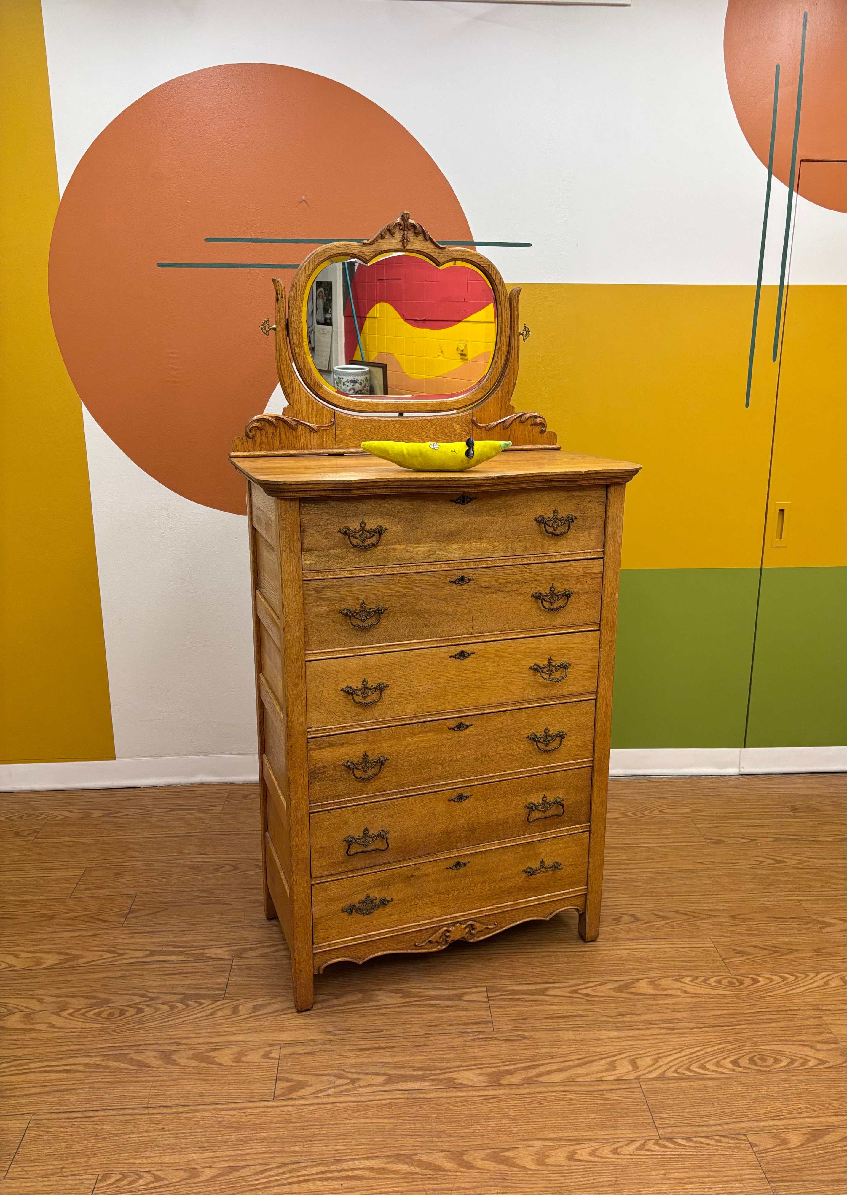 Chest of Drawers with Vanity Mirror