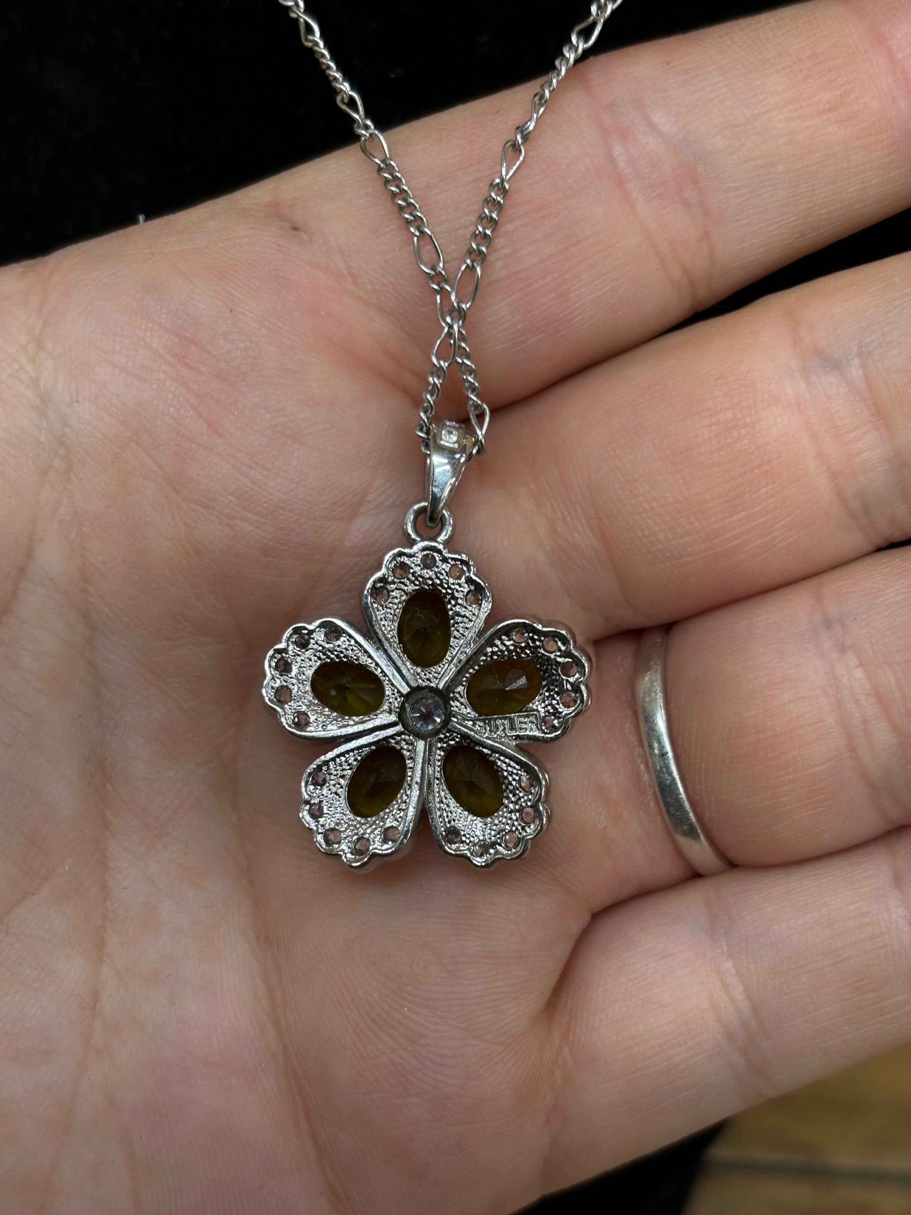 Silver Tone Flower Necklace