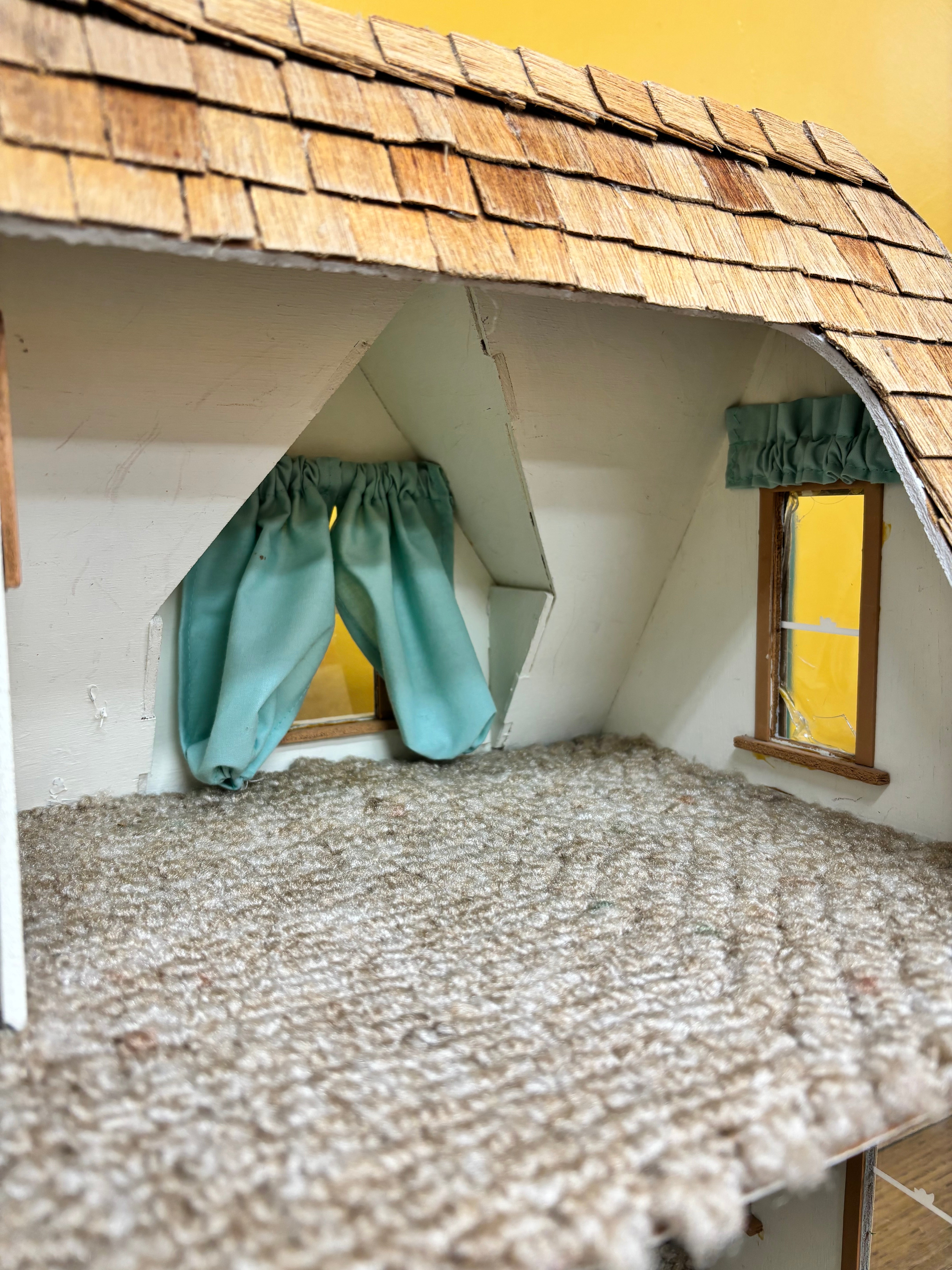 Wood Dollhouse