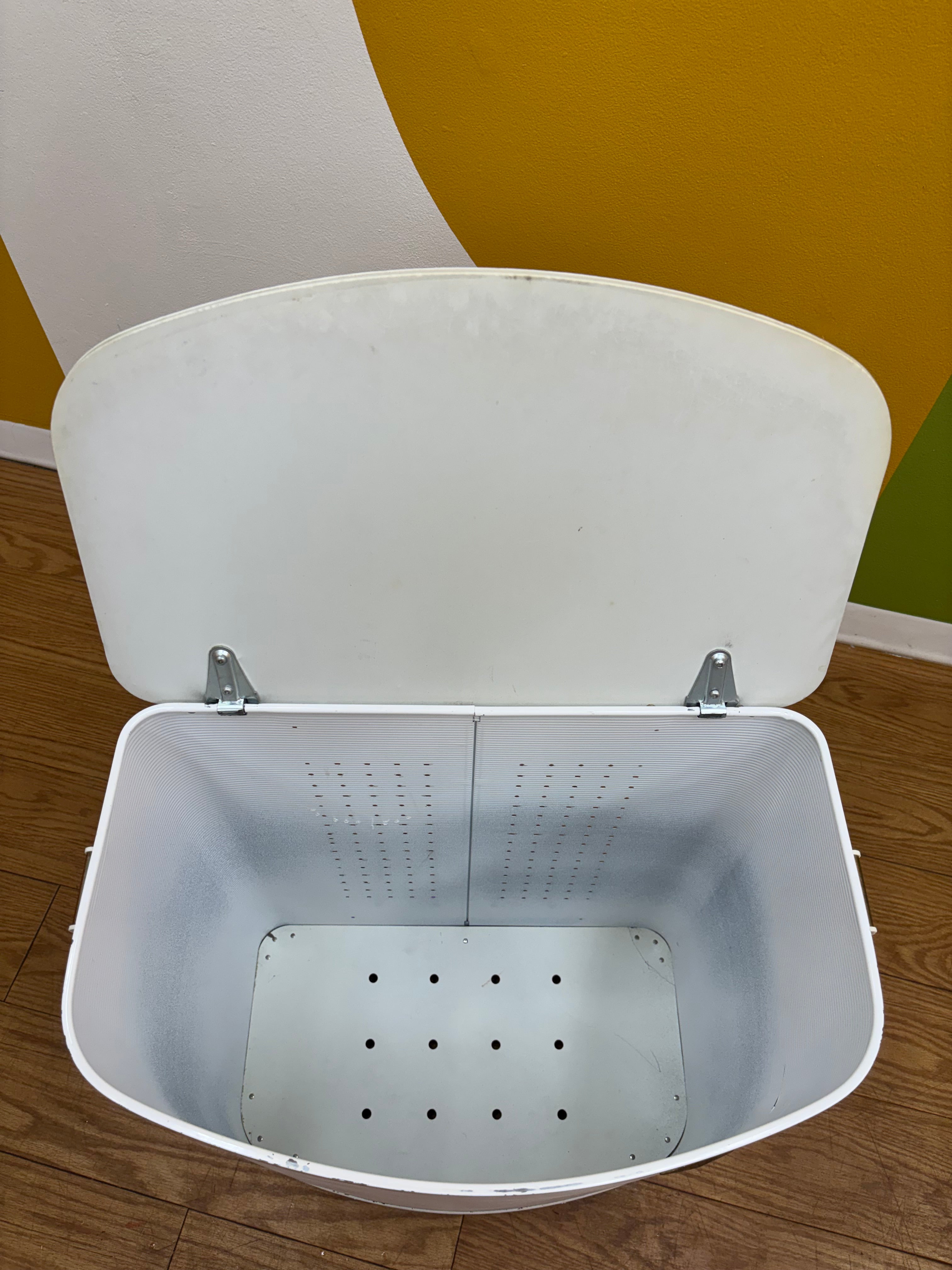 Metal Laundry Hamper