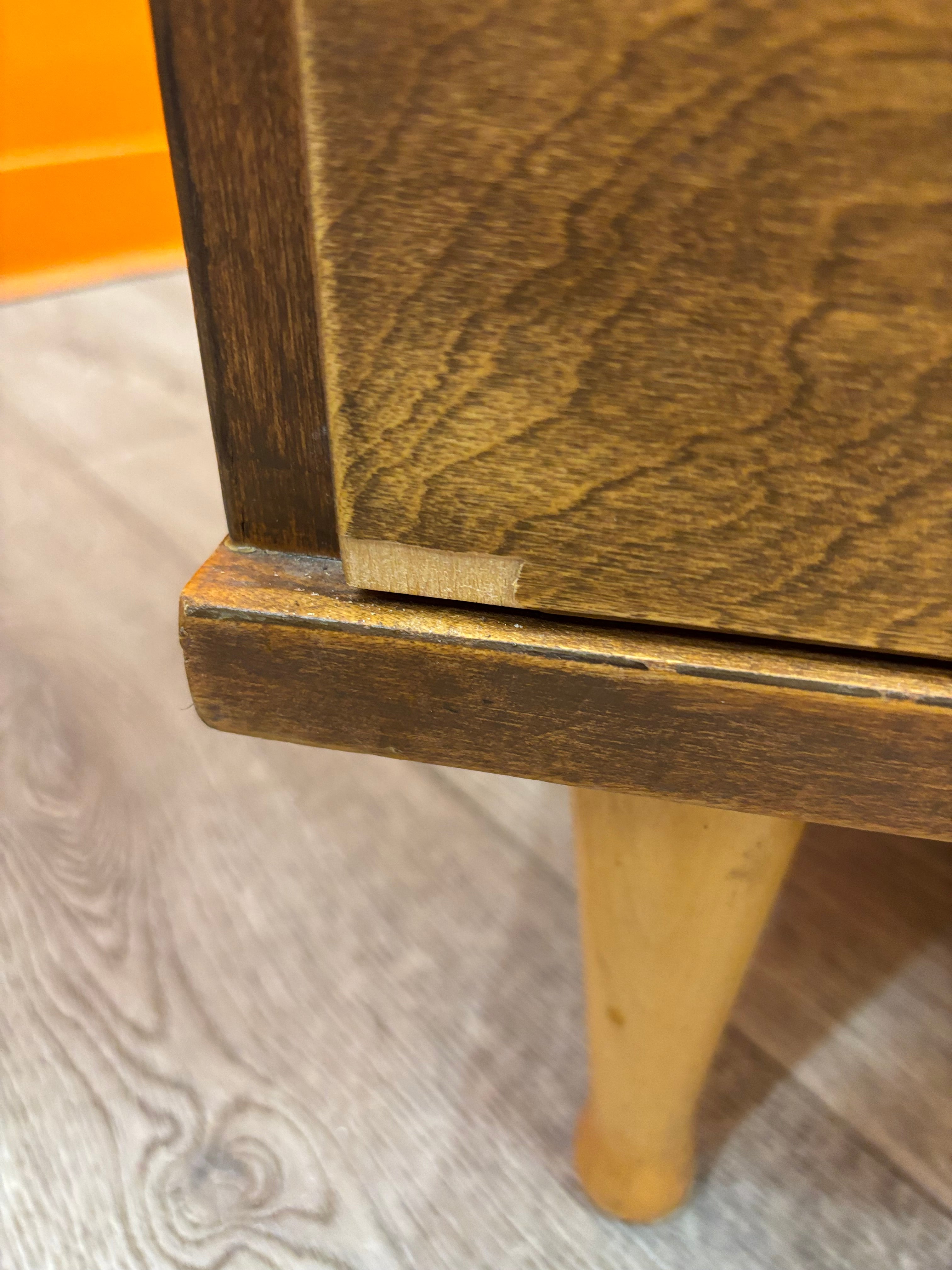 Wood 6 Drawer Dresser (J.W Kilgour & Bro.)