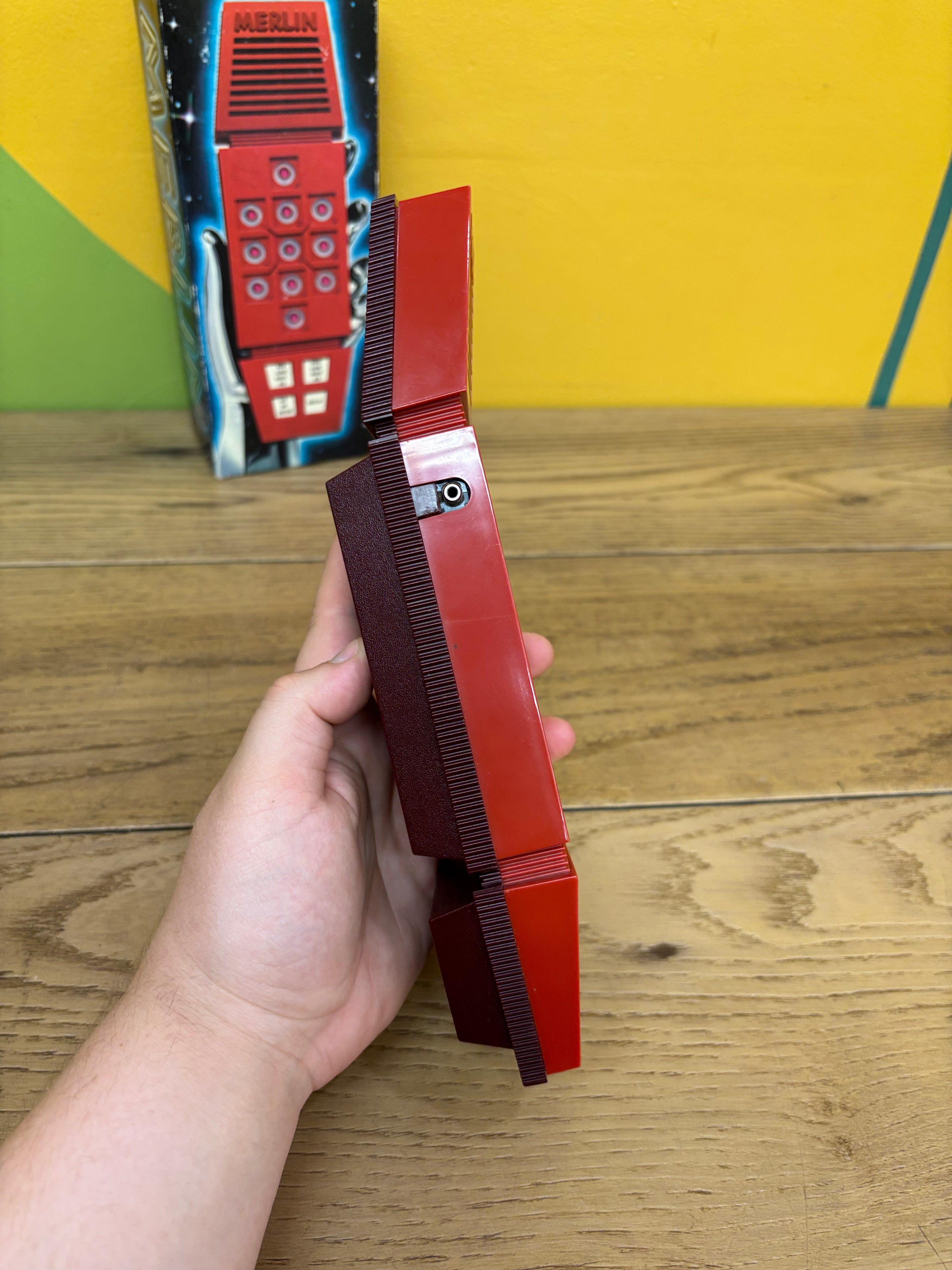 Merlin Electronic Game