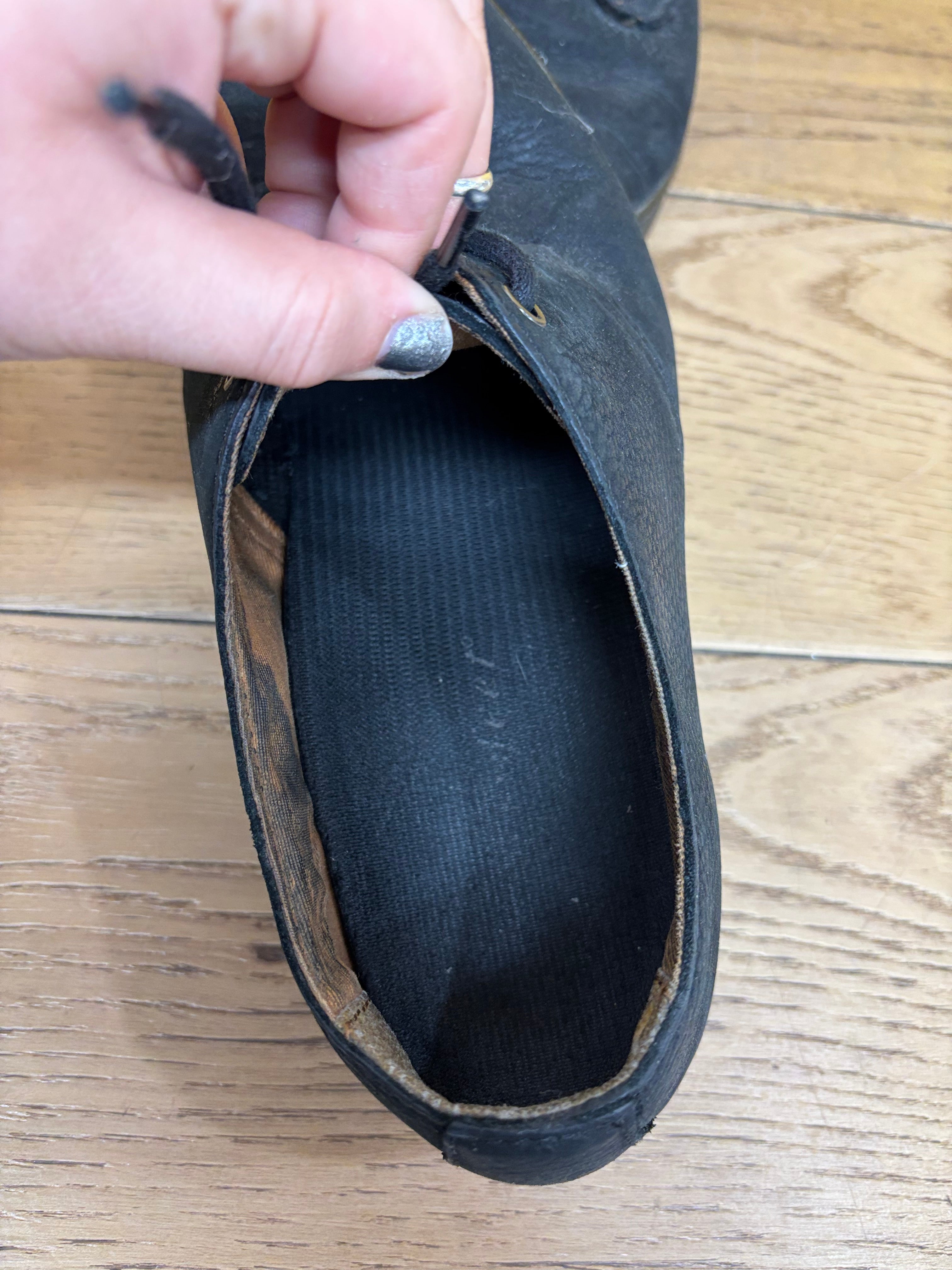 Dr. Martens Coronado Shoes (Men's 10/Ladies 11)