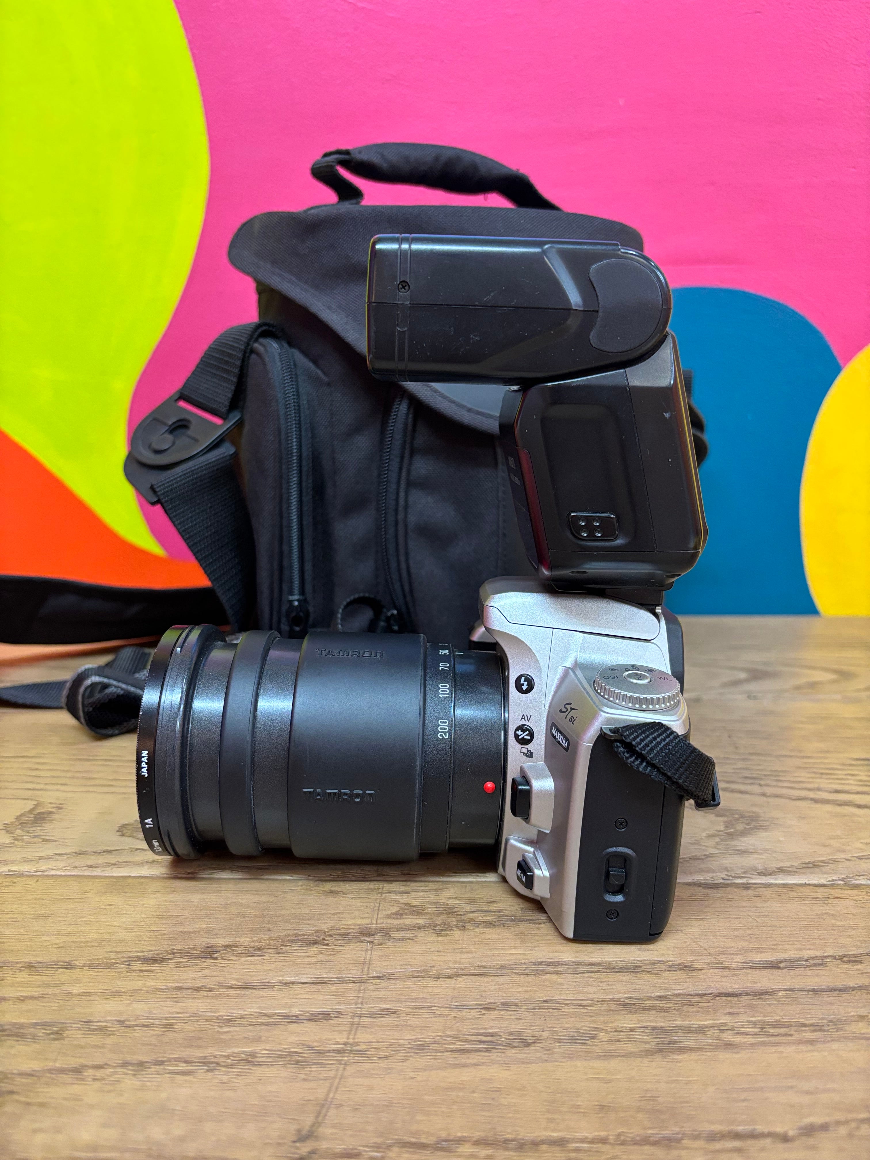 Minolta ST si Film Camera Bundle