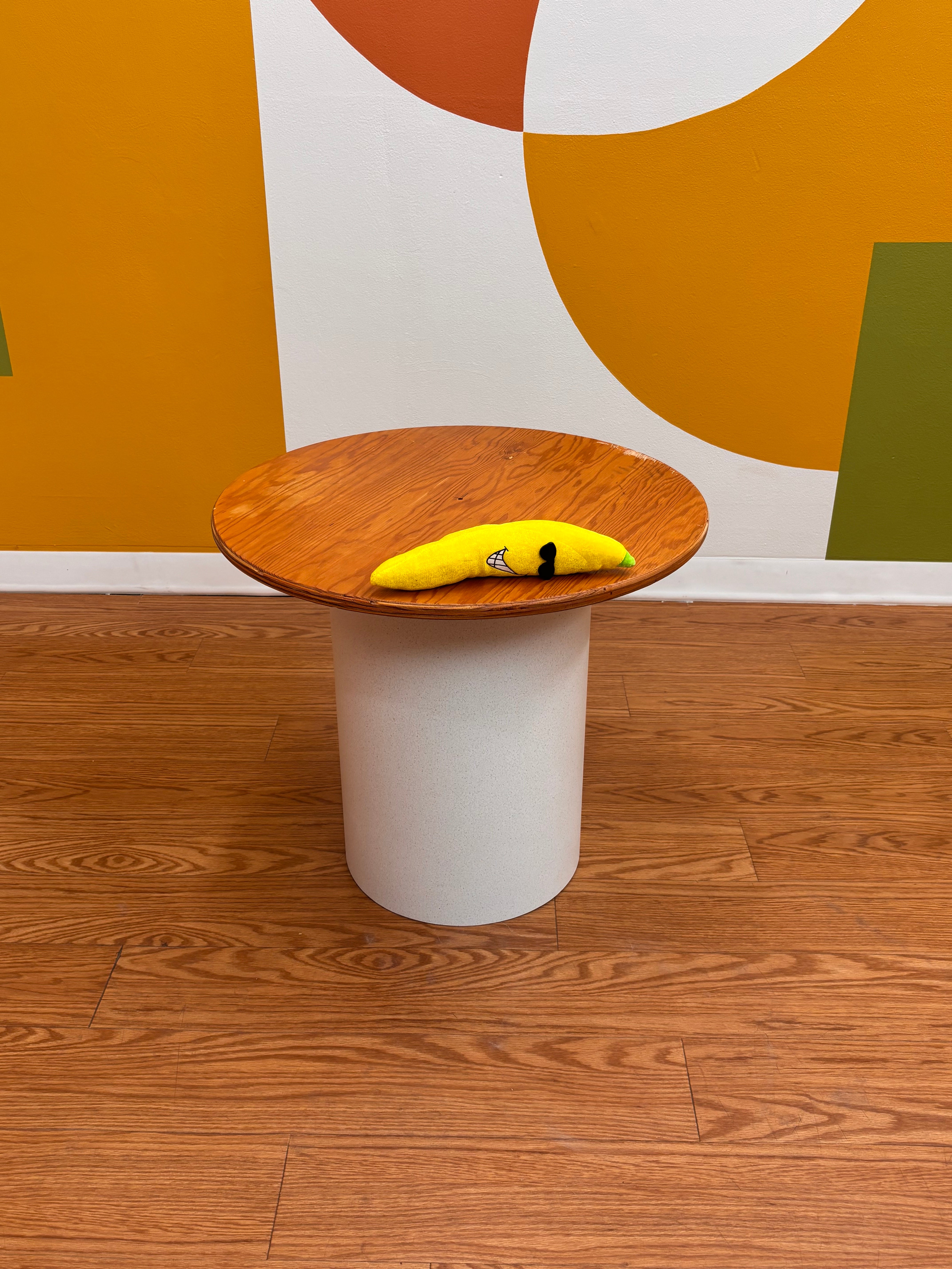 Round Top Side Table