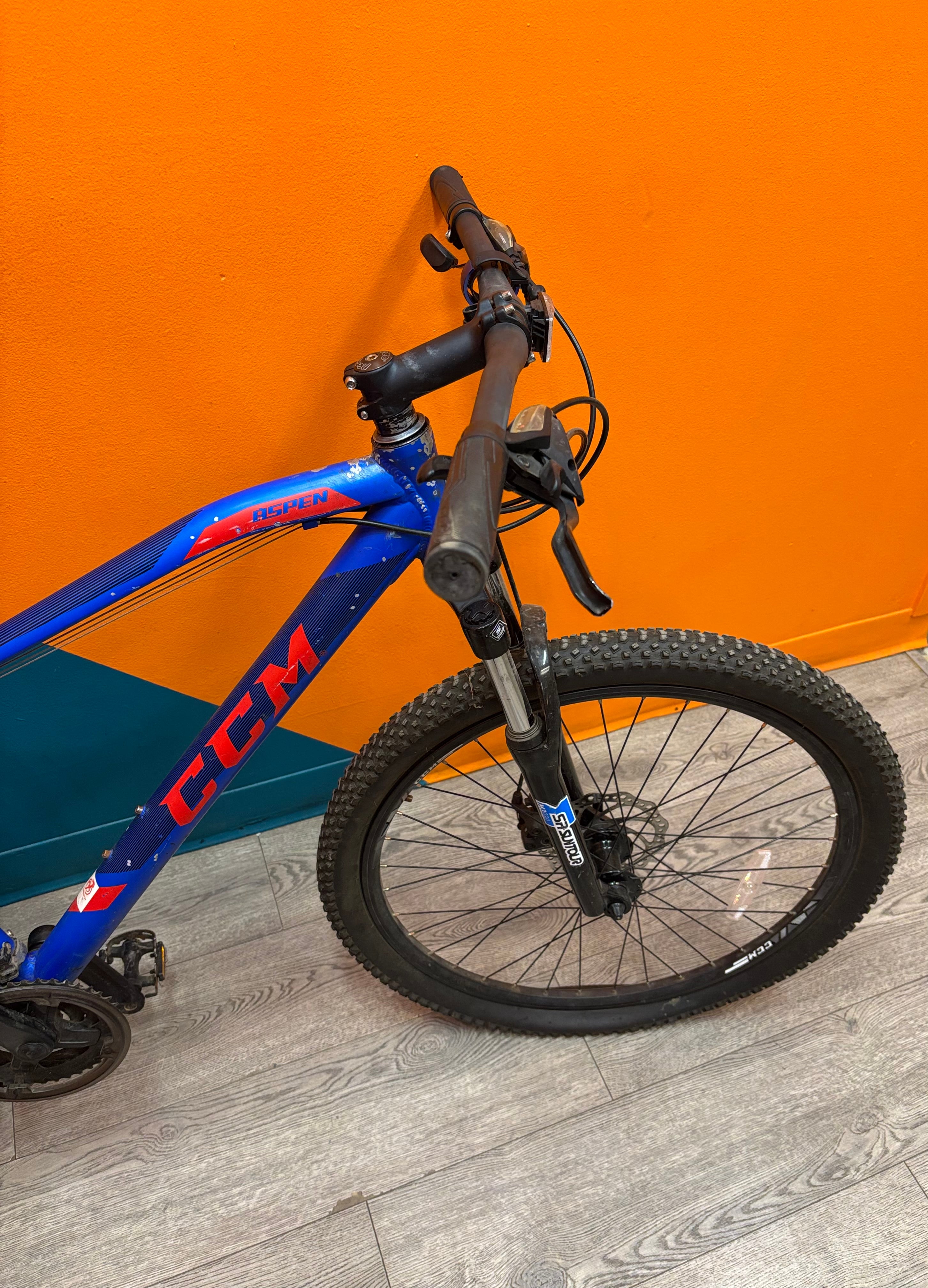 CCM Aspen Hardtail Mountain Bike