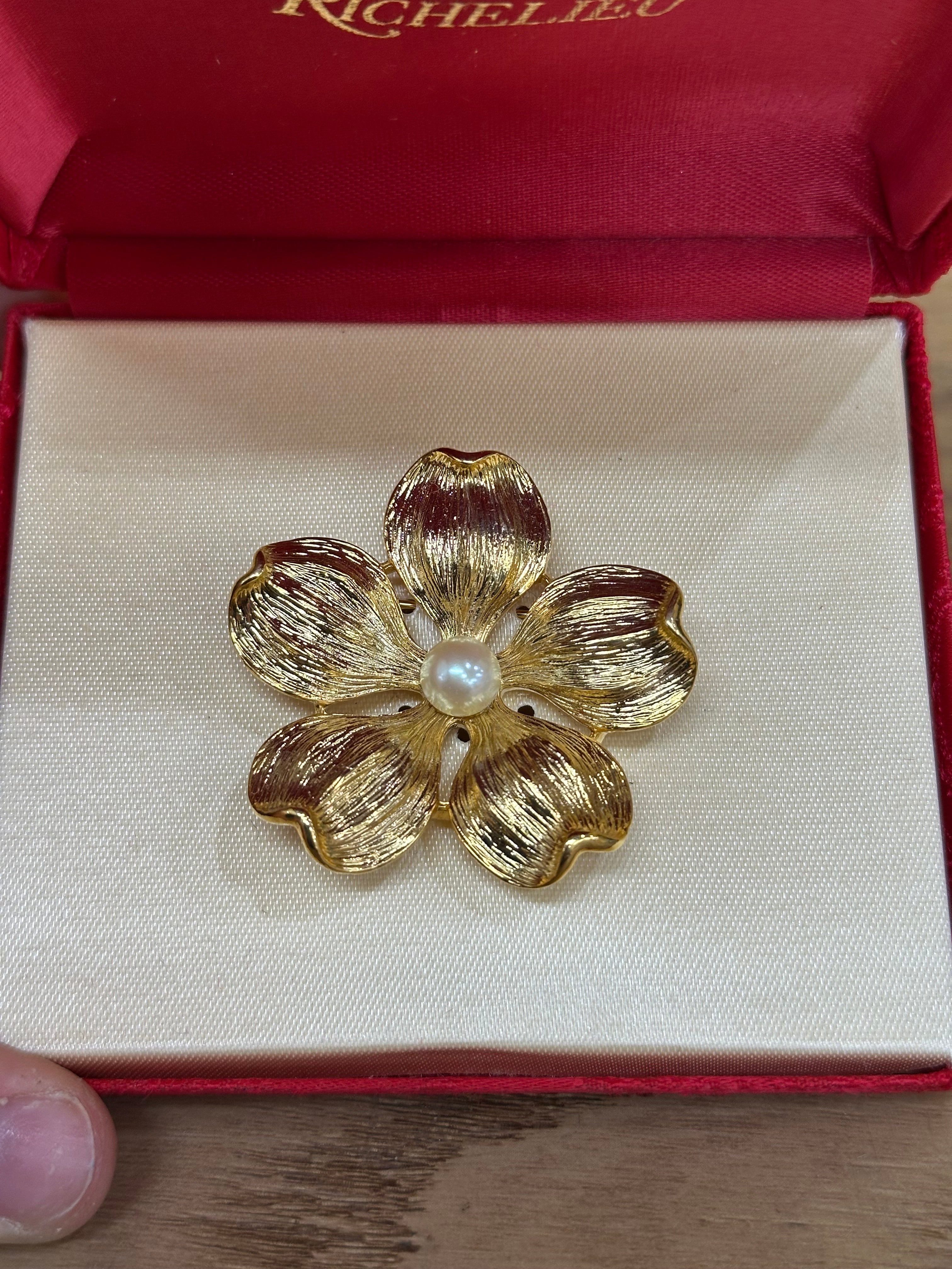 Gold Tone Flower Brooch