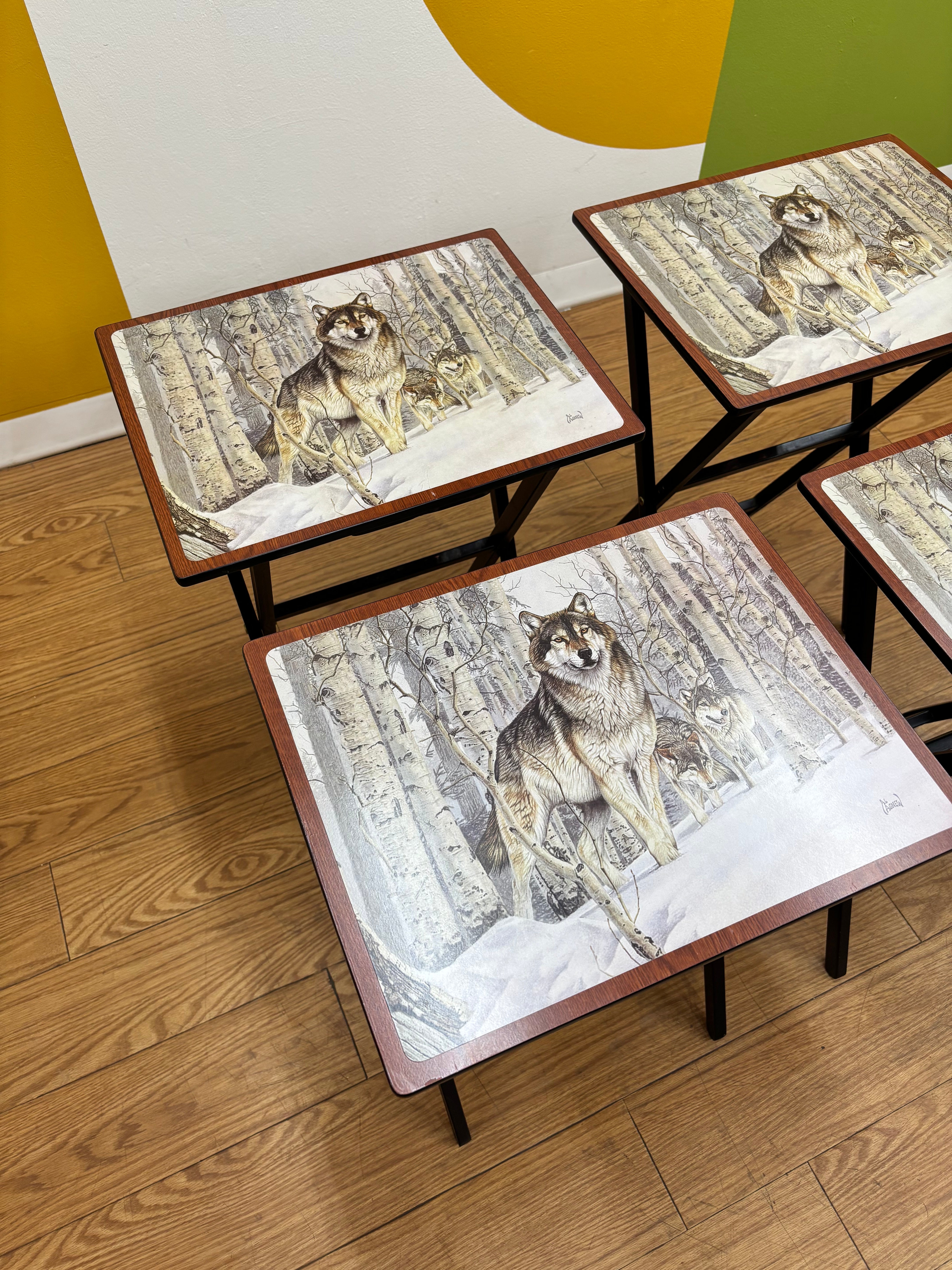 Set of 4 Folding Wolf TV Trays