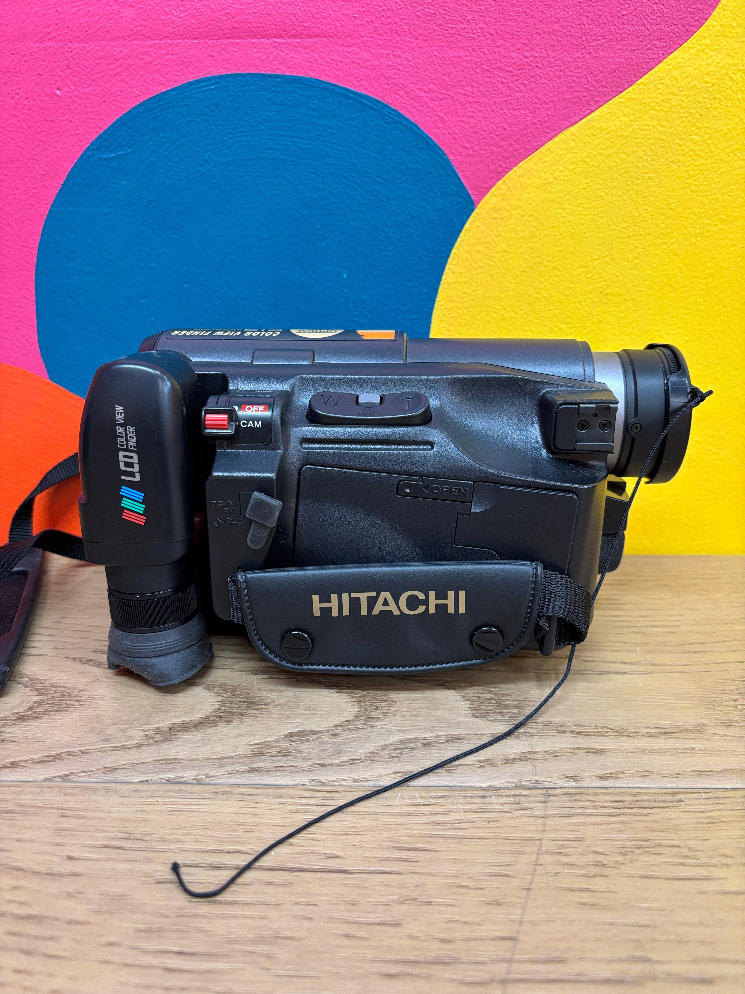 Hitachi VM-E521A Camcorder