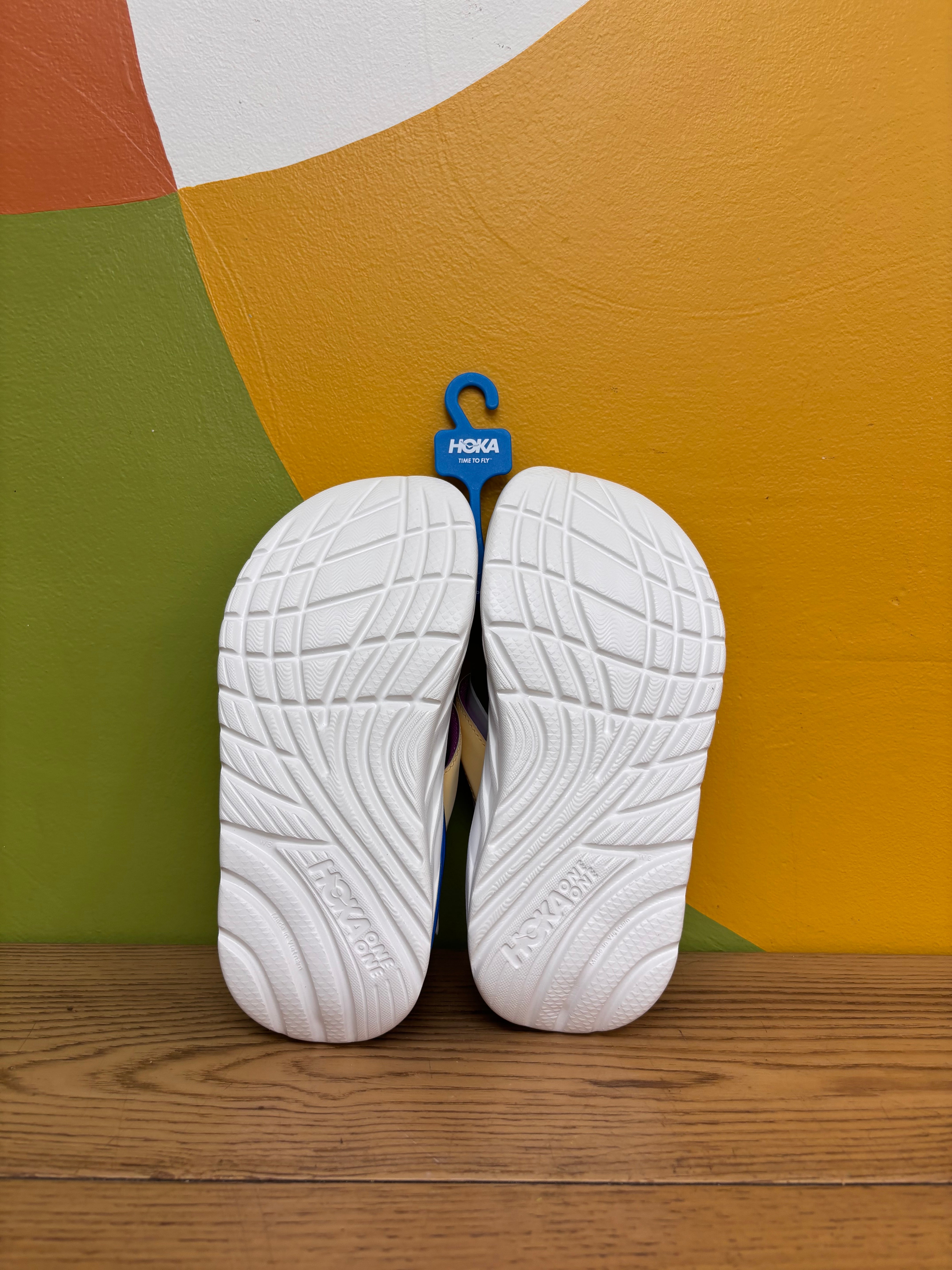HOKA Ora Recovery Flip Flop (Women Size 8) NEW