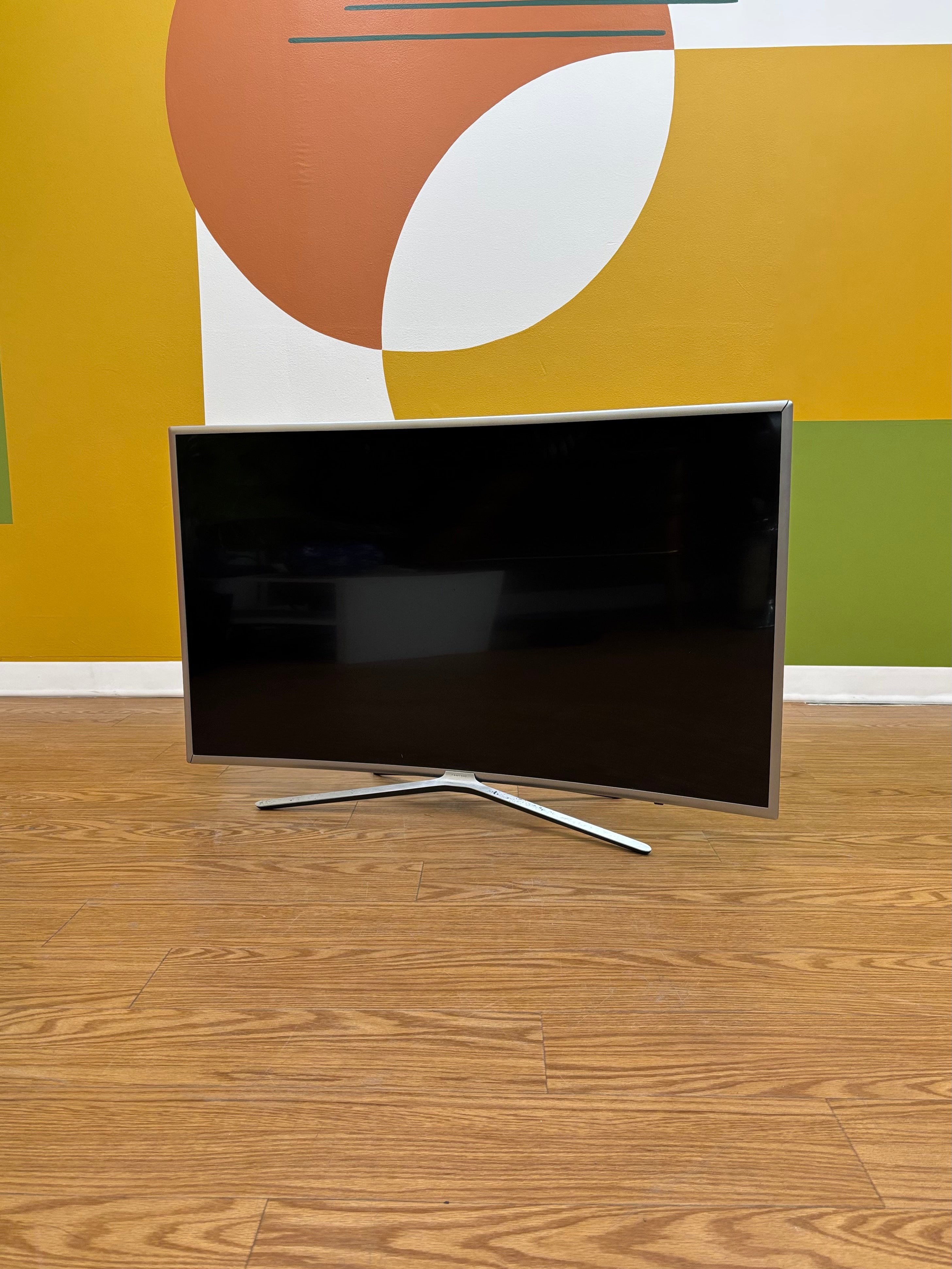 Samsung 49" Full HD Curved Smart TV