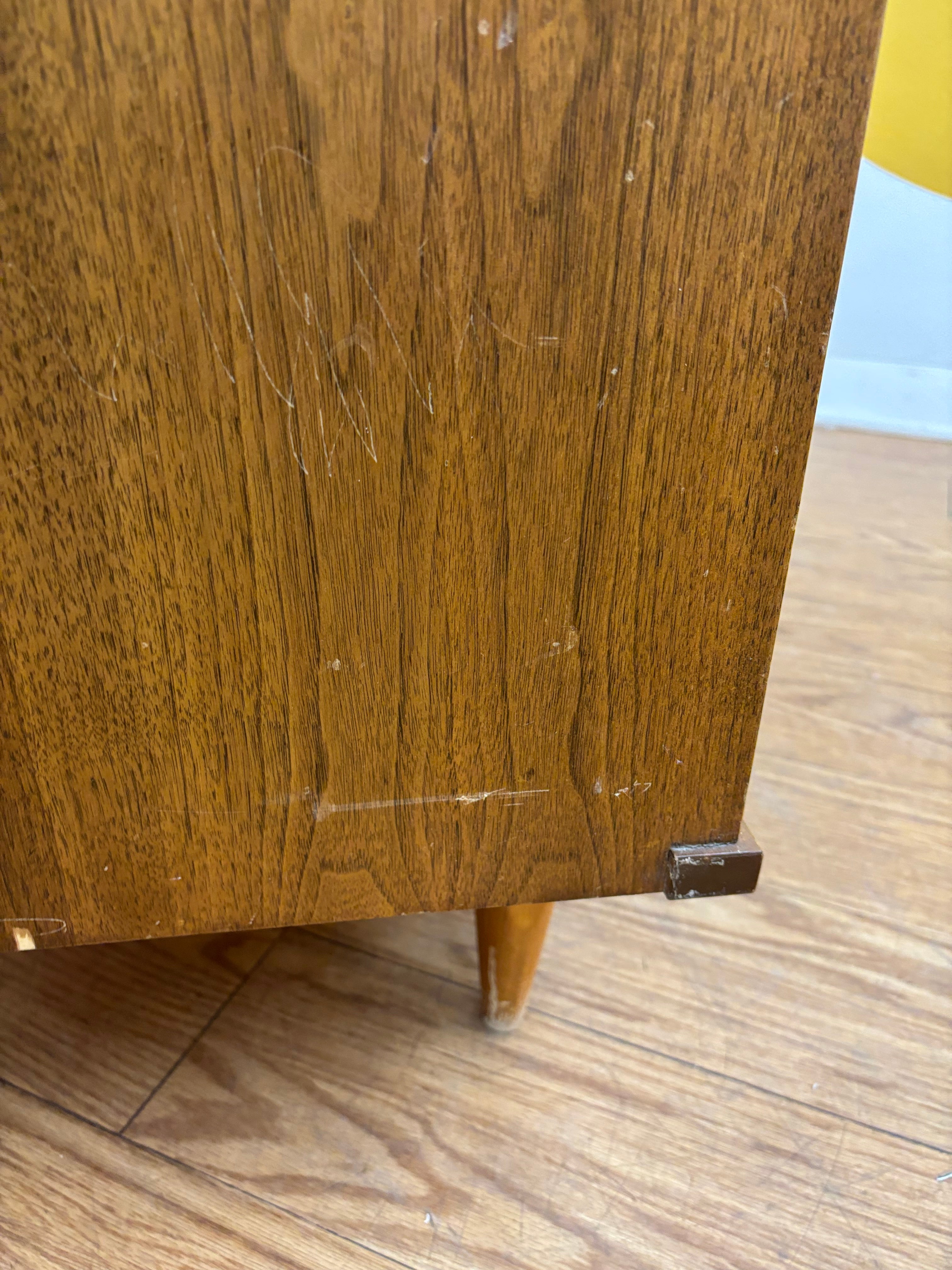 4 Drawer Wood Dresser
