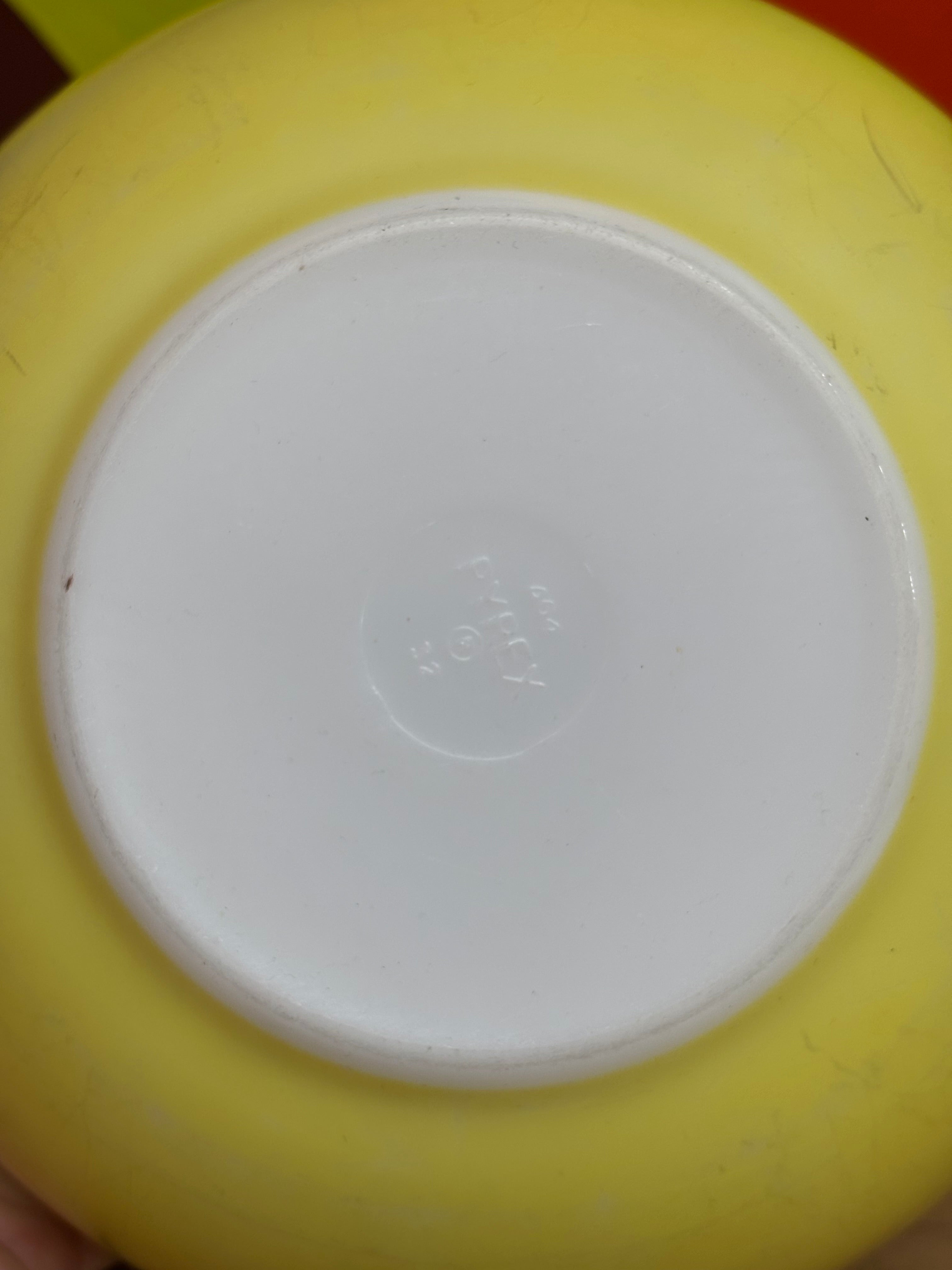 Yellow Pyrex Mixing bowl #404