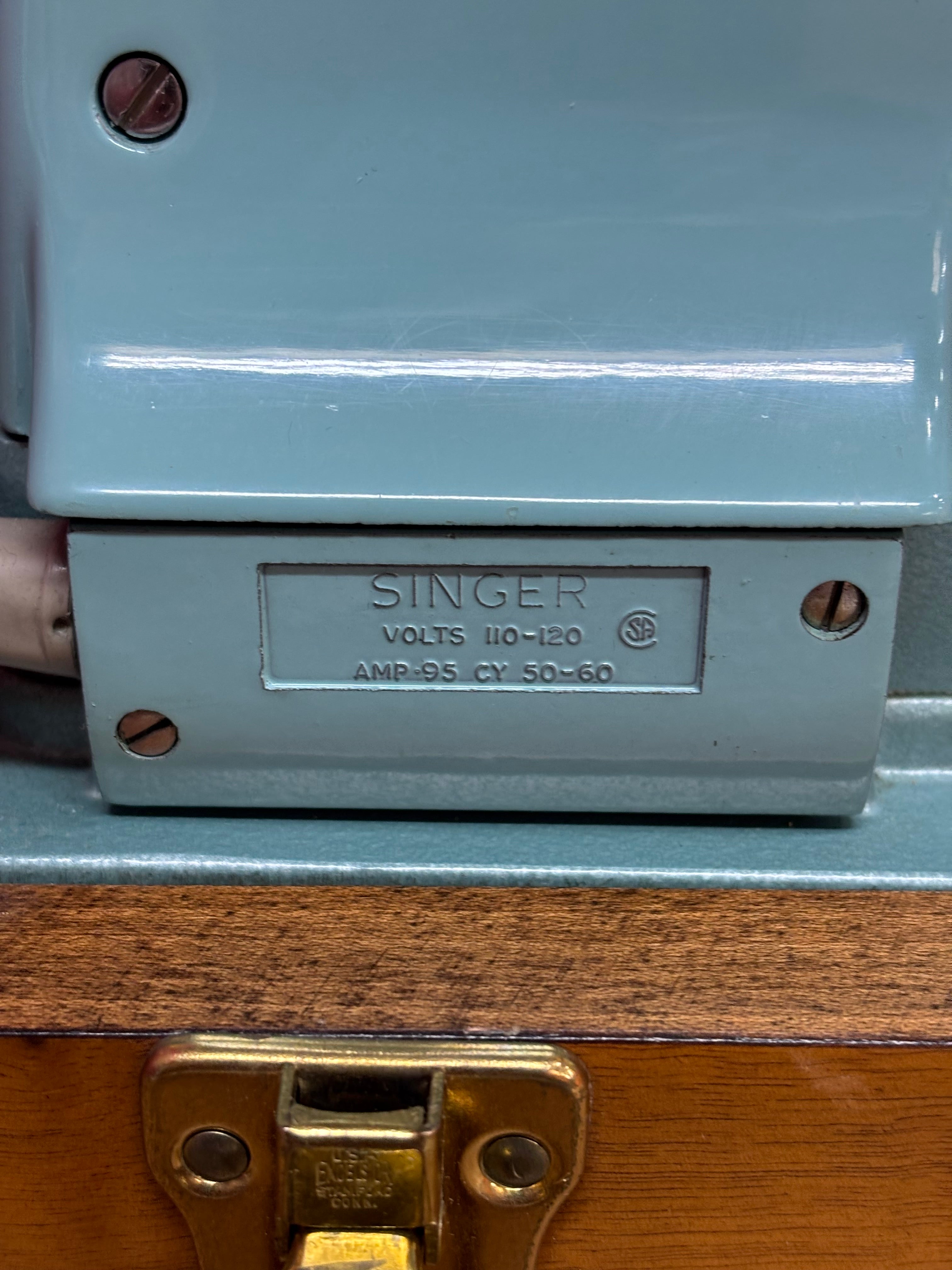 Teal Singer Sewing Machine in Carrying Case