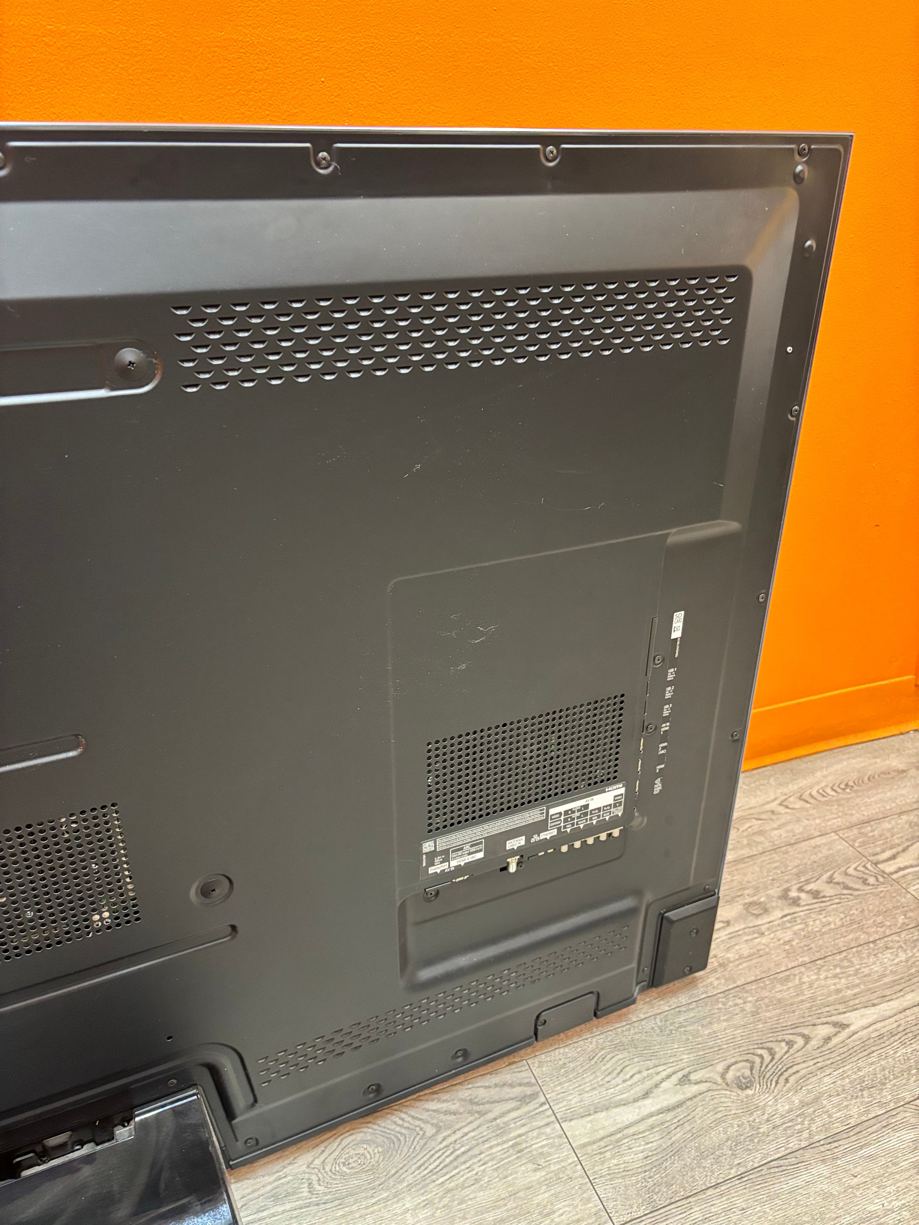 Panasonic LED LCD TV (TC-65AX800U)