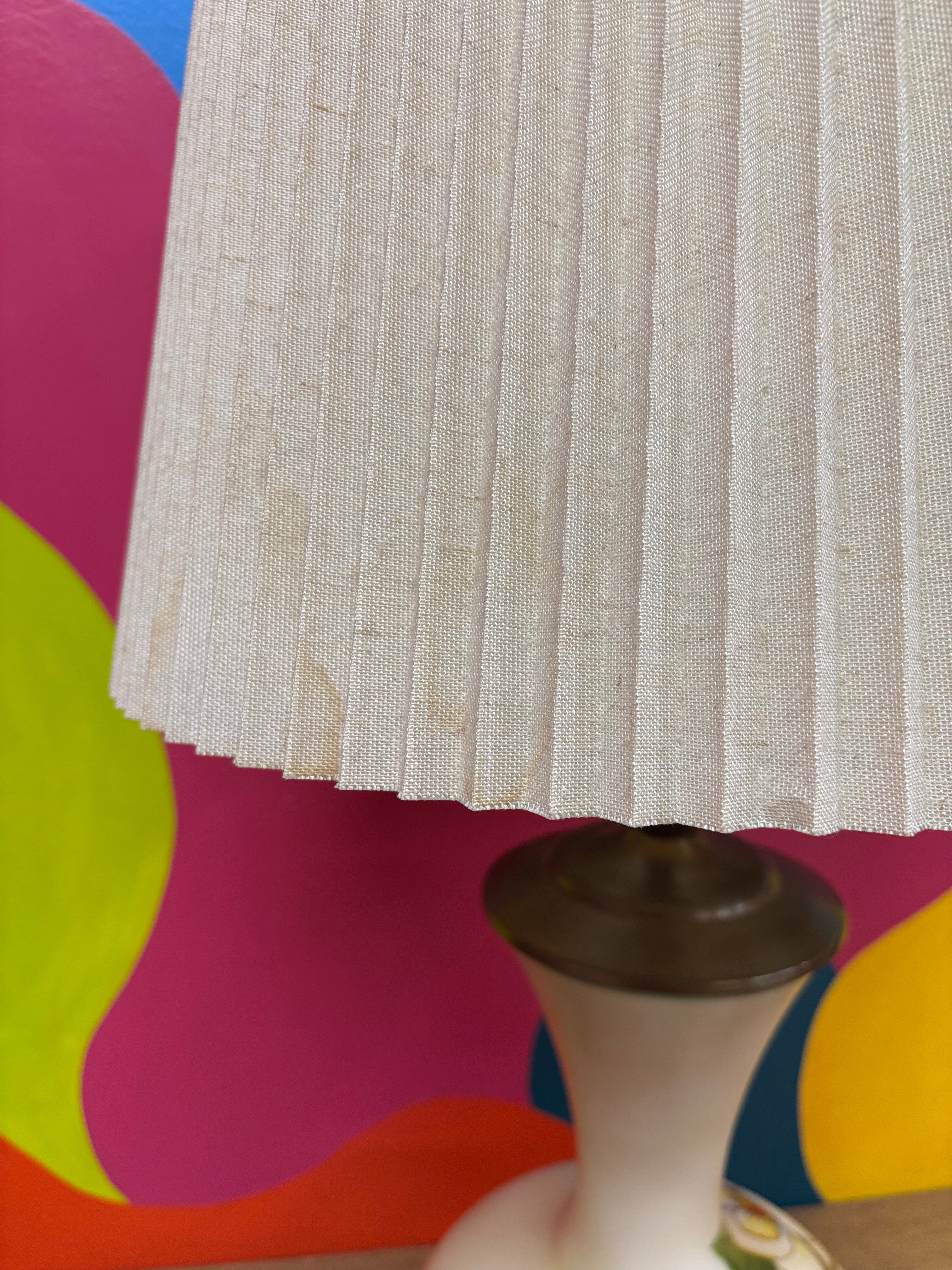 White Lotus Table Lamp