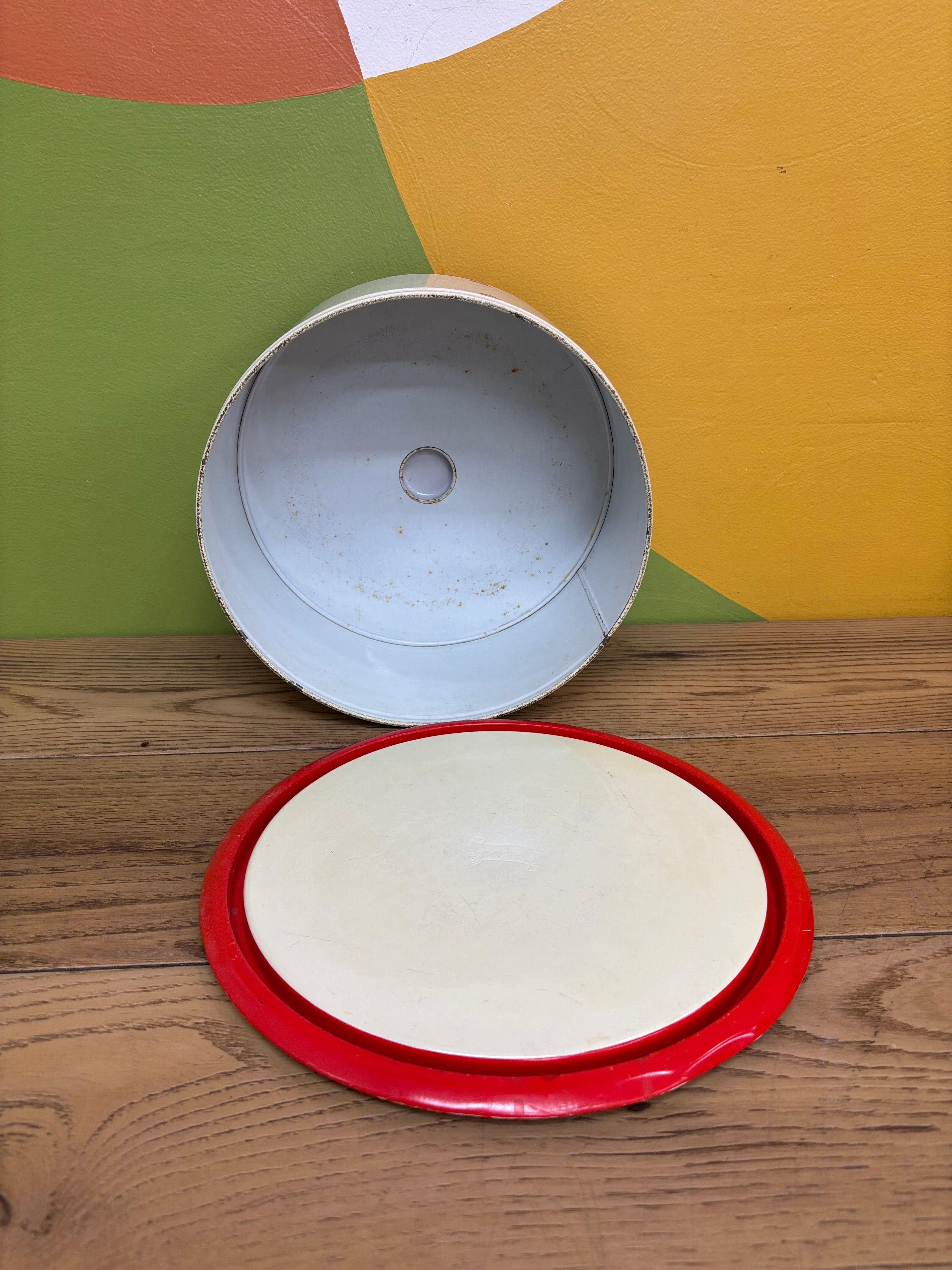 Tin Cake Carrier
