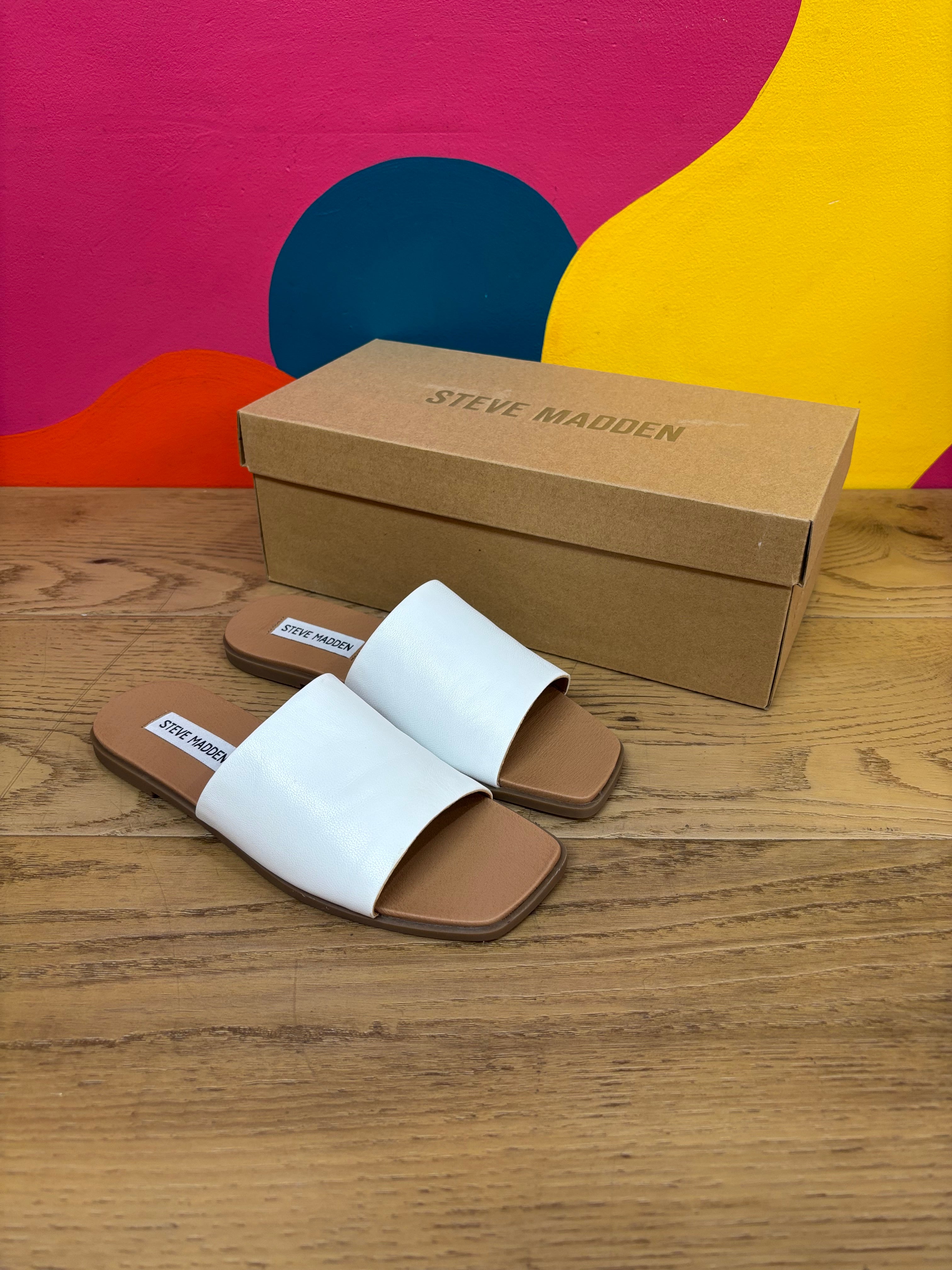 Steve Madden Karma Sandel - Size 6