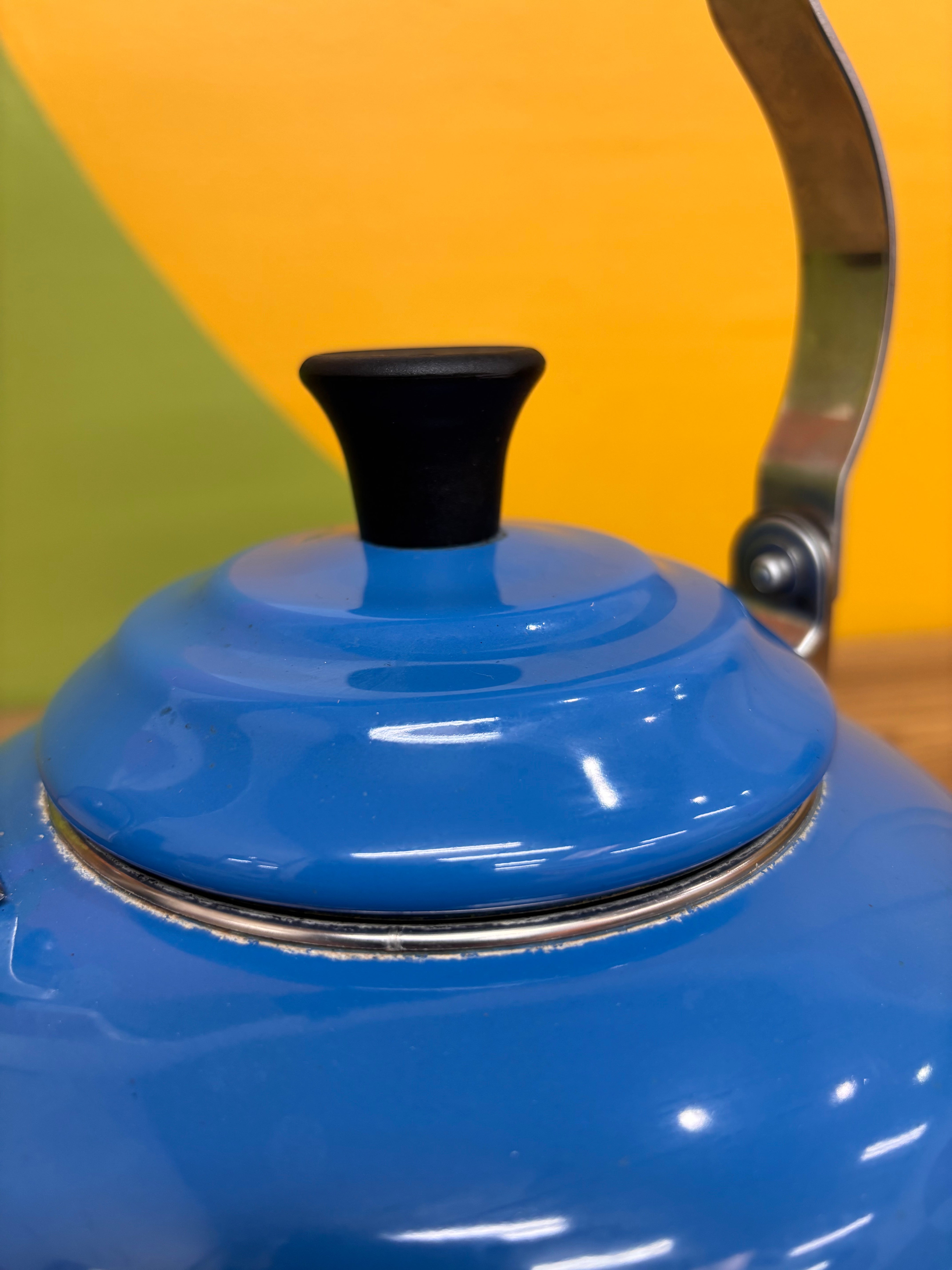 Le Creuset Classic Whistling Kettle