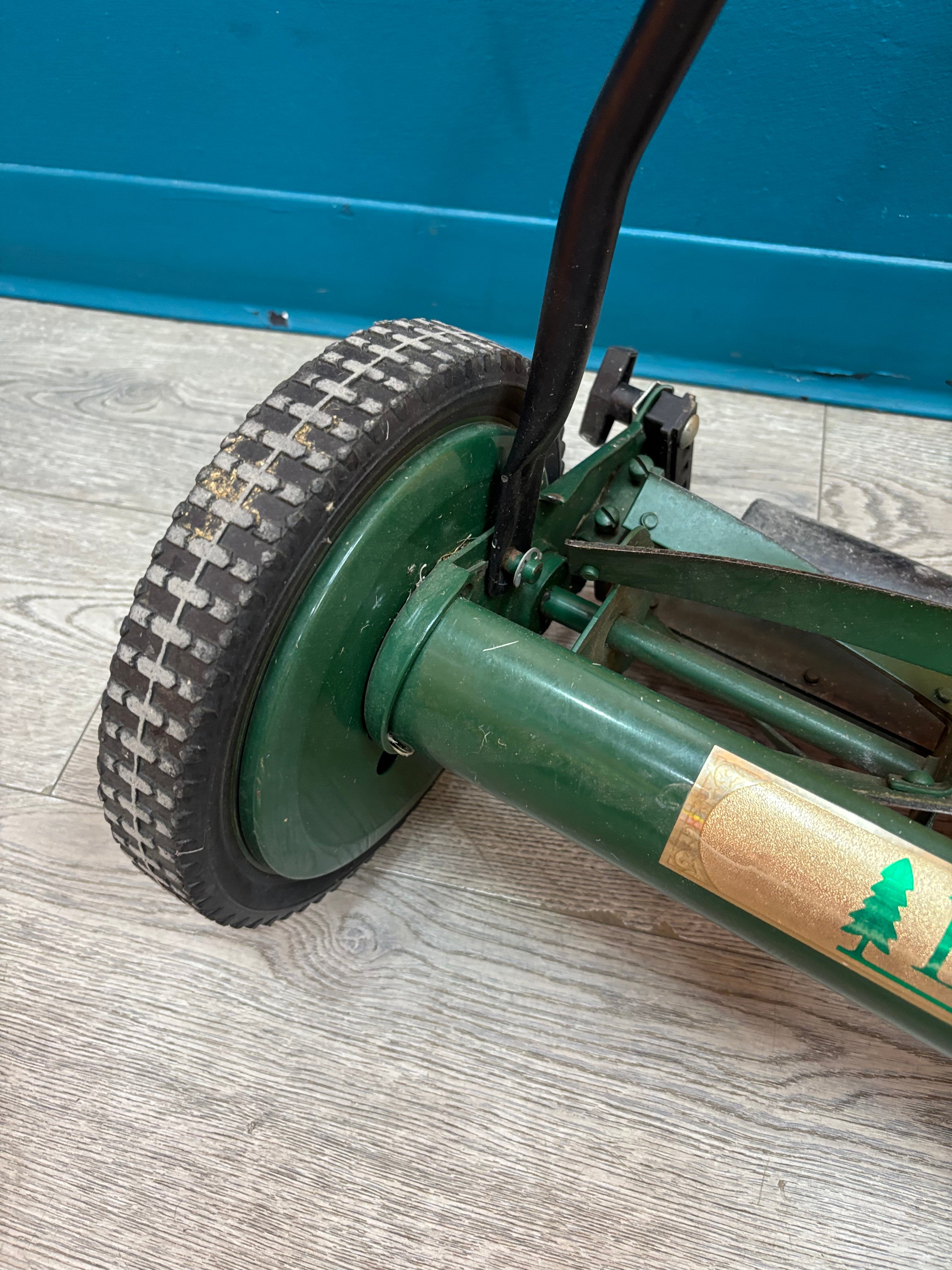 Lee Valley Push Mower