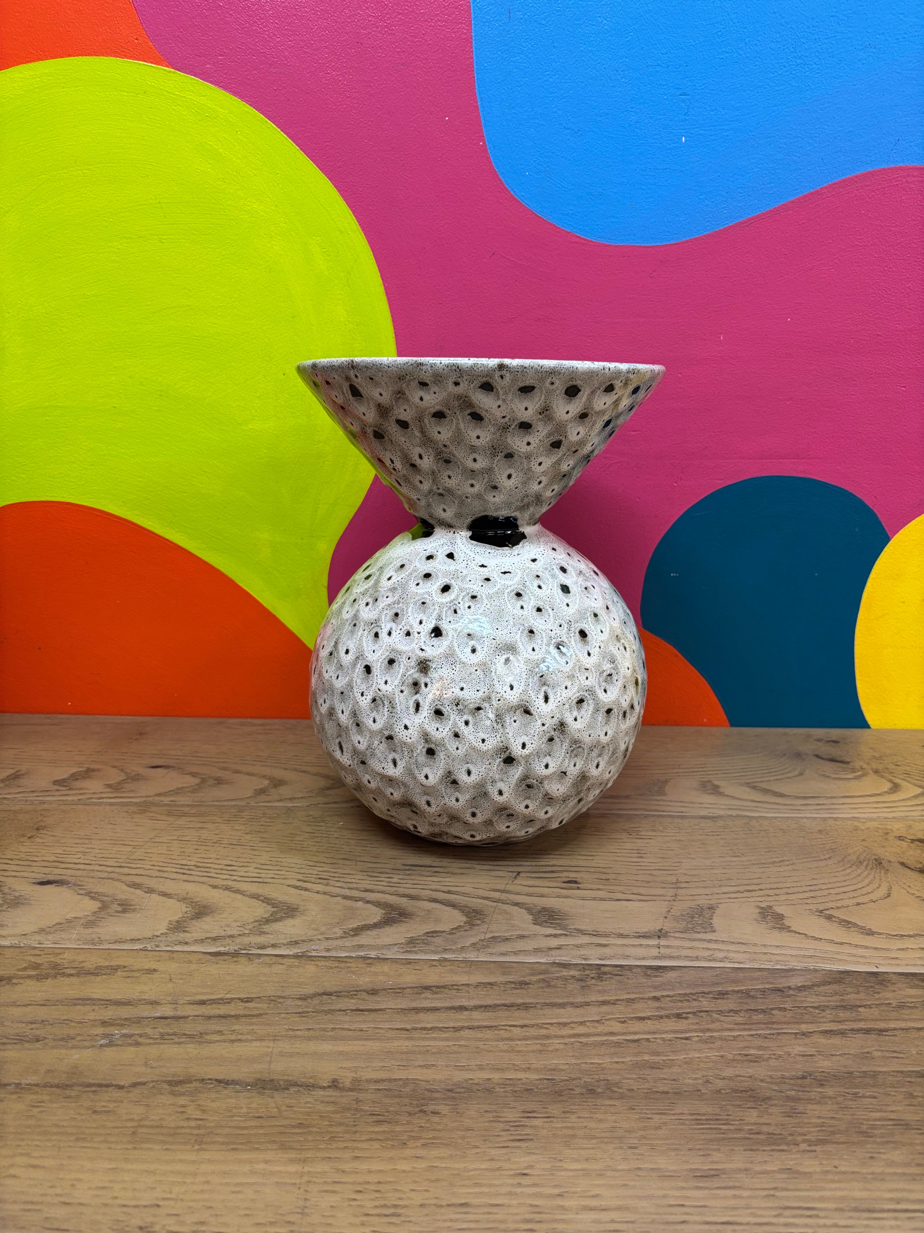 Manor Funnel Neck Black & White Speckled Vase