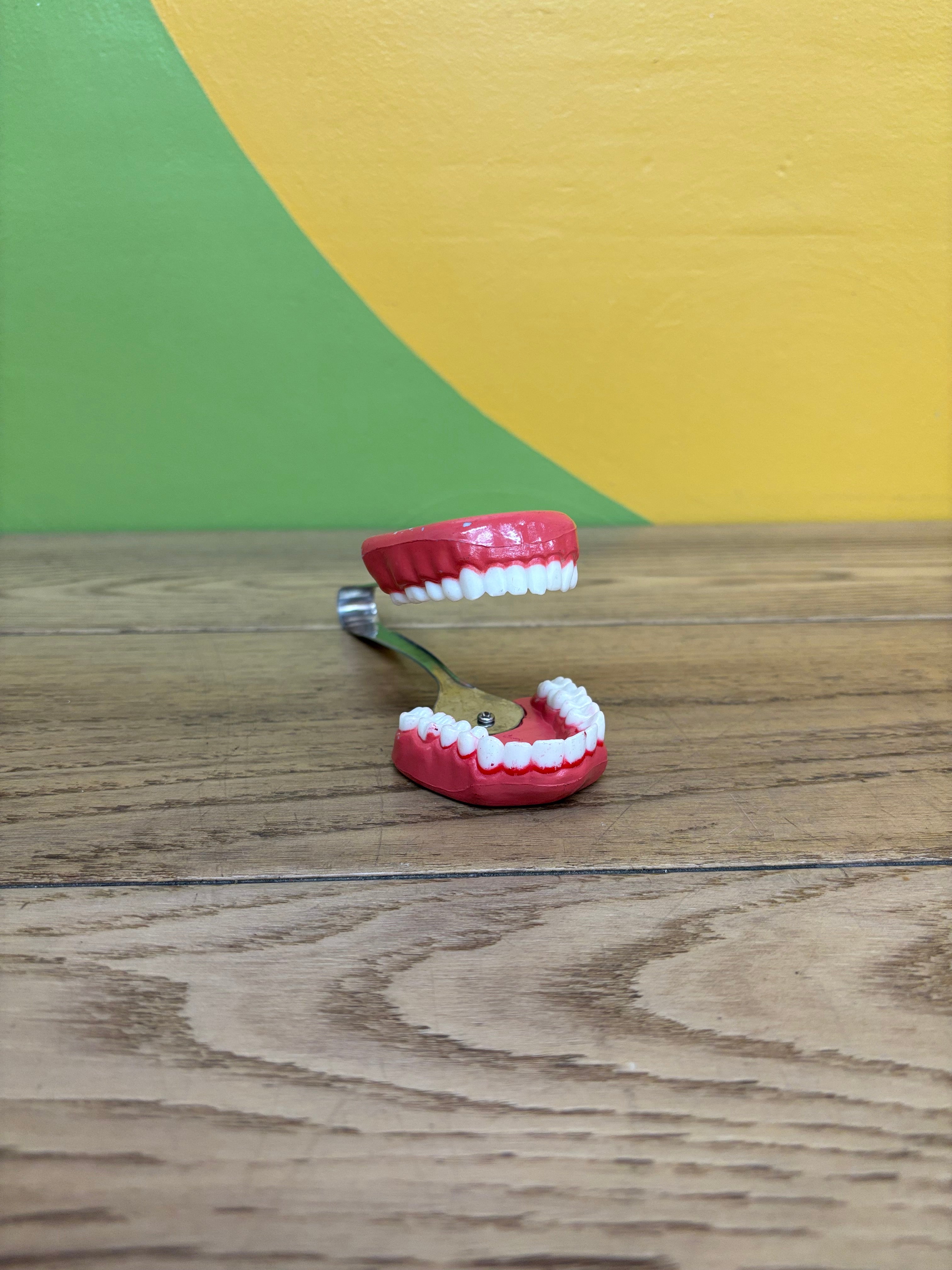 Teeth Tongs
