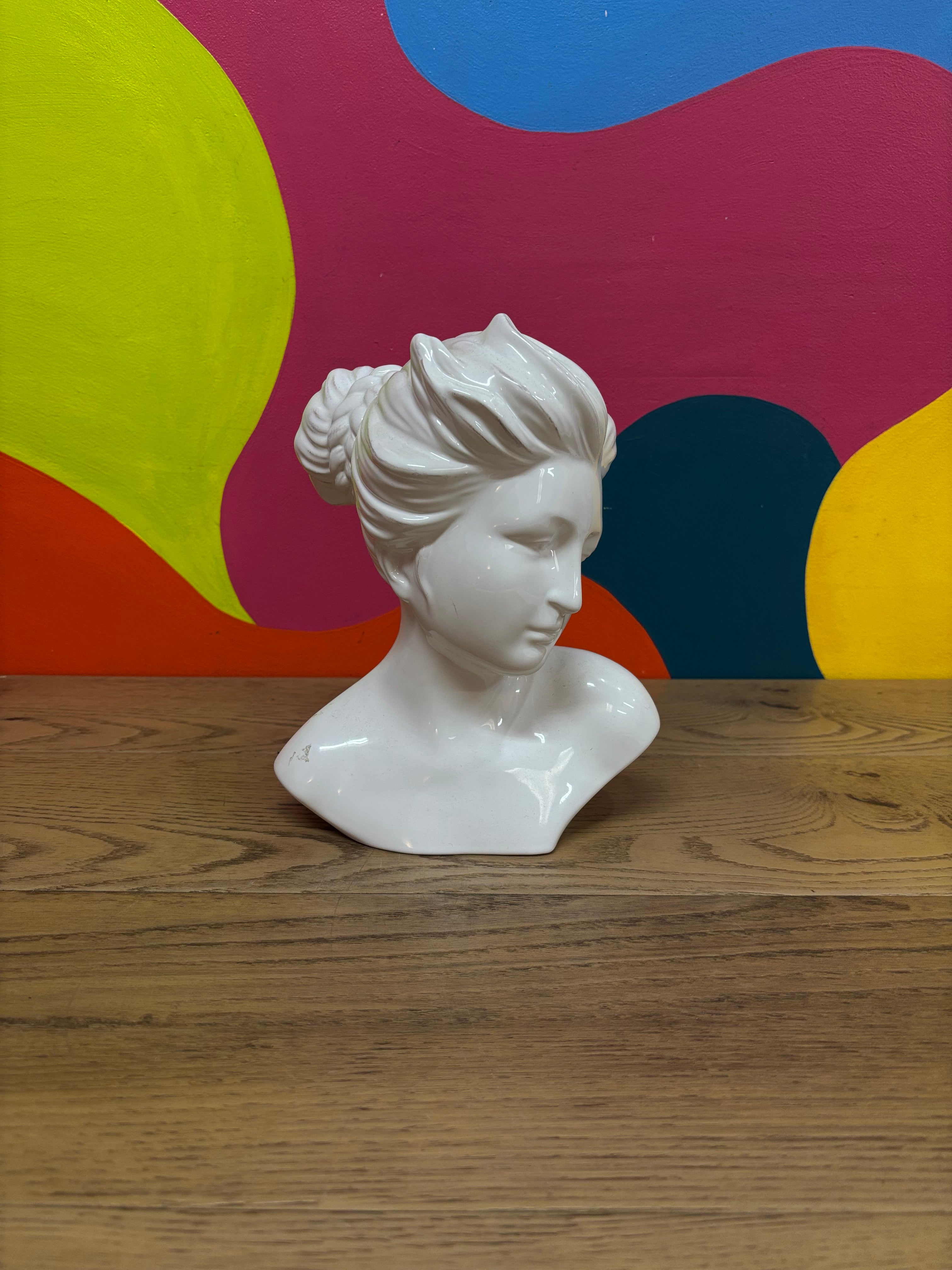 Lady Bust