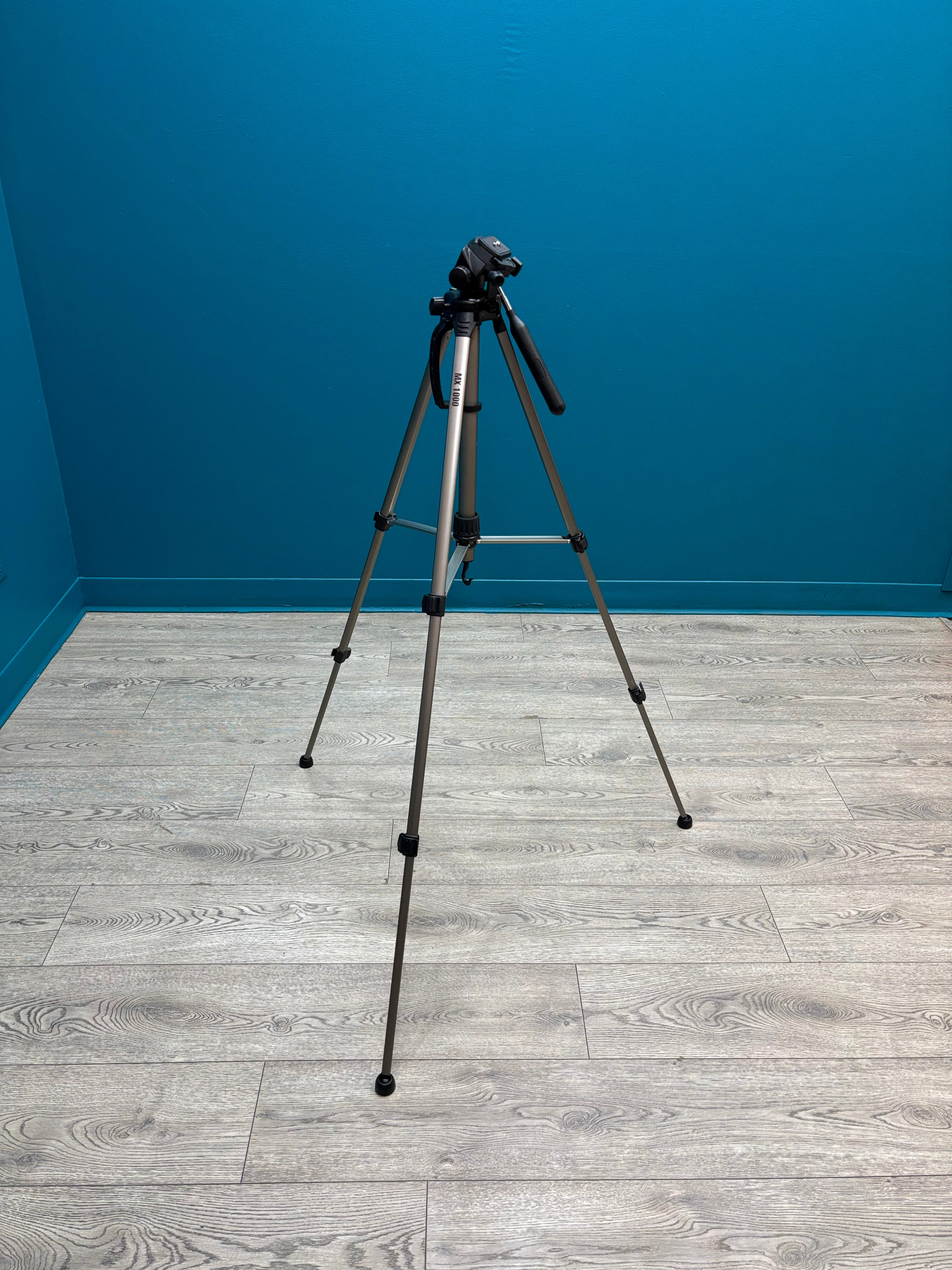 Lightweight Tripod (MX 1000)