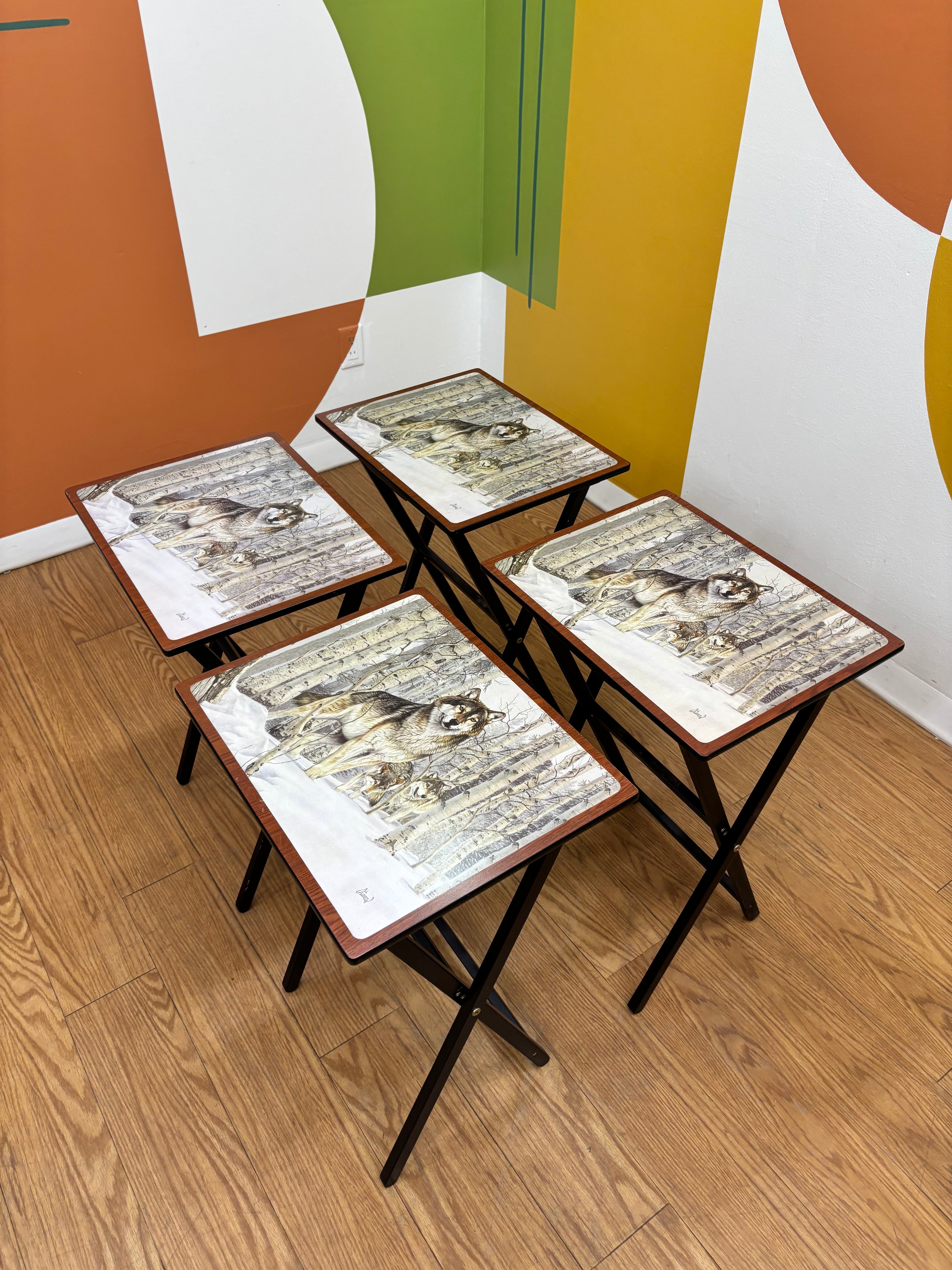 Set of 4 Folding Wolf TV Trays