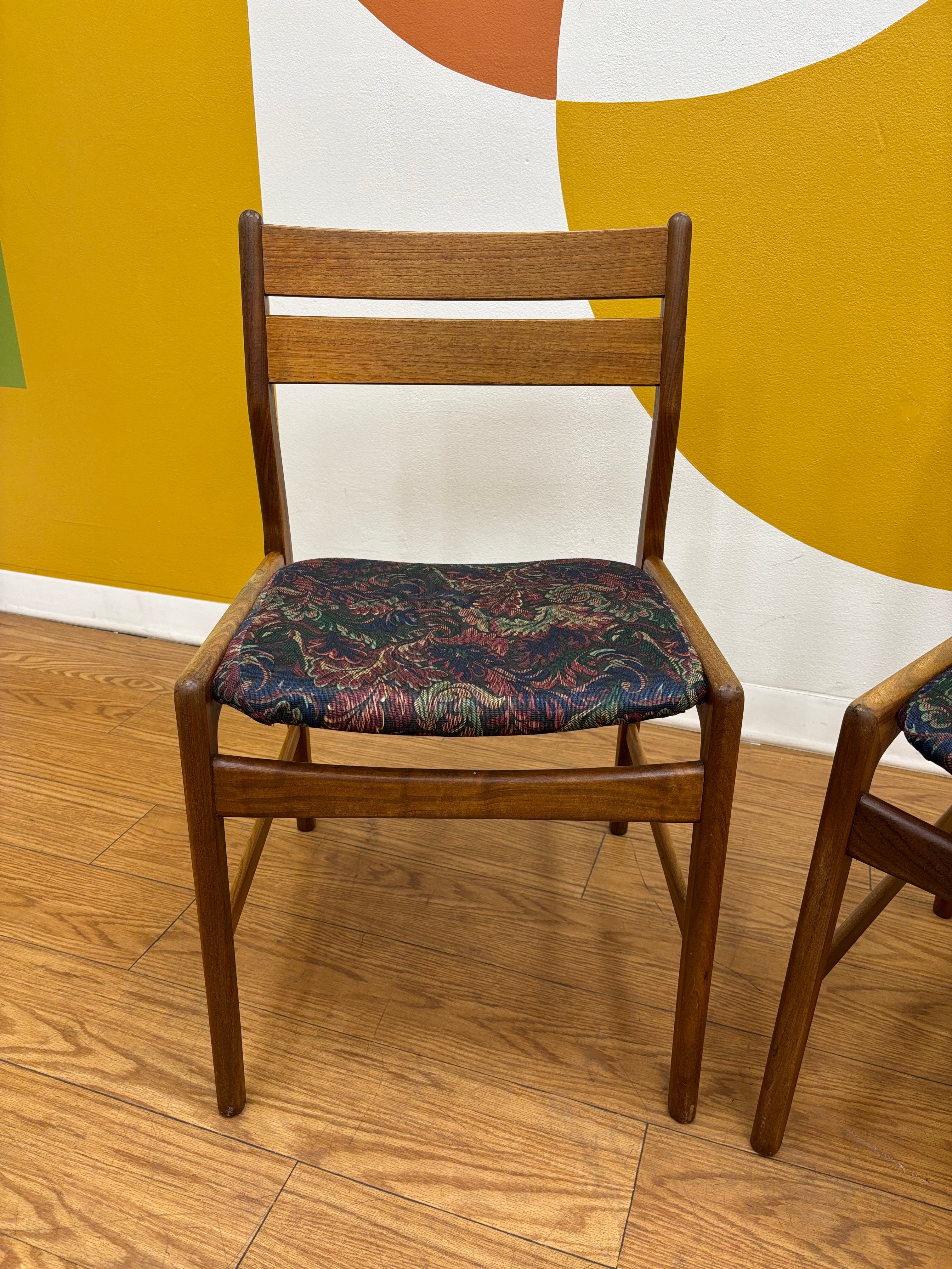 (2) Wood Dining Chairs