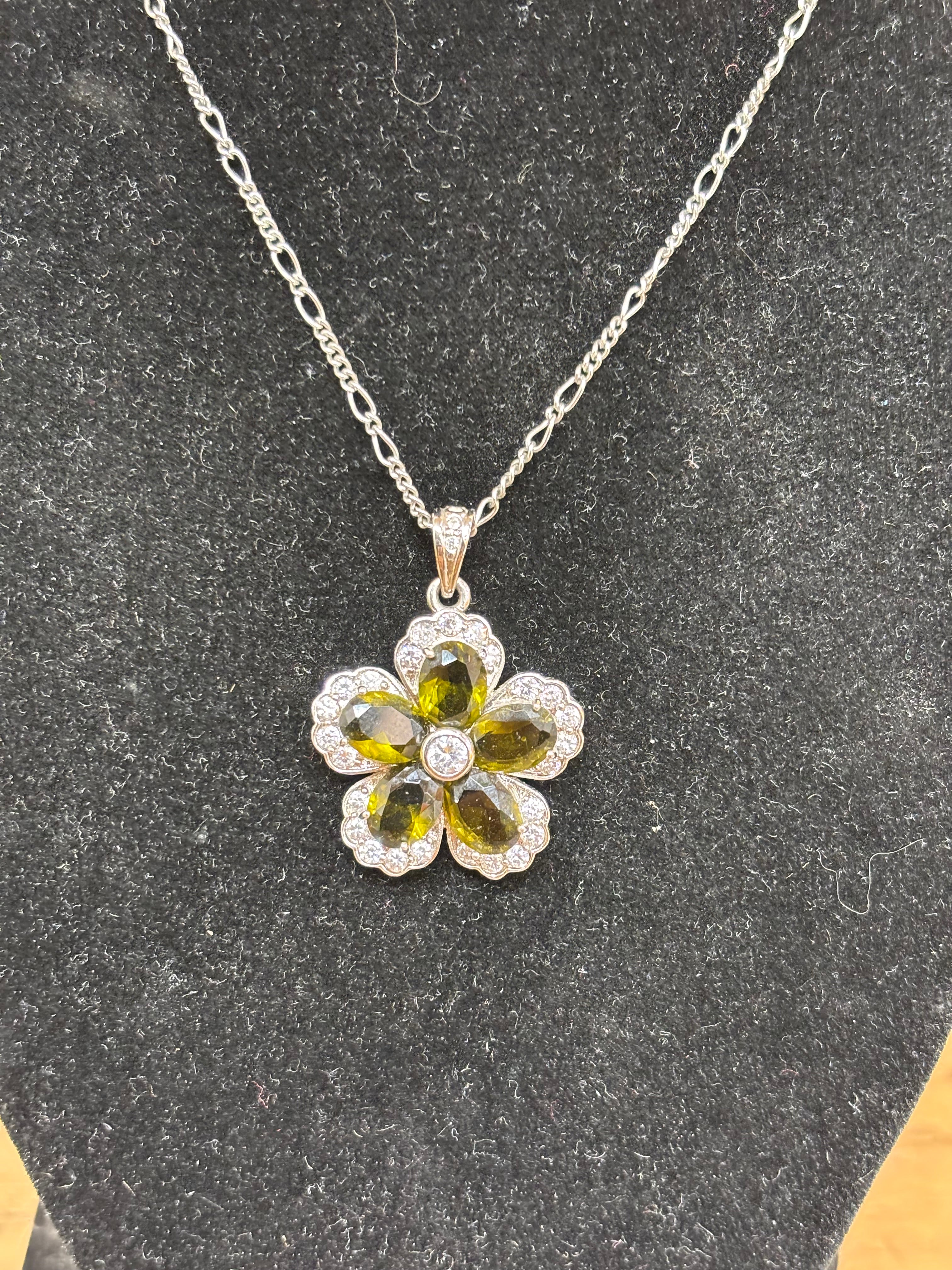 Silver Tone Flower Necklace