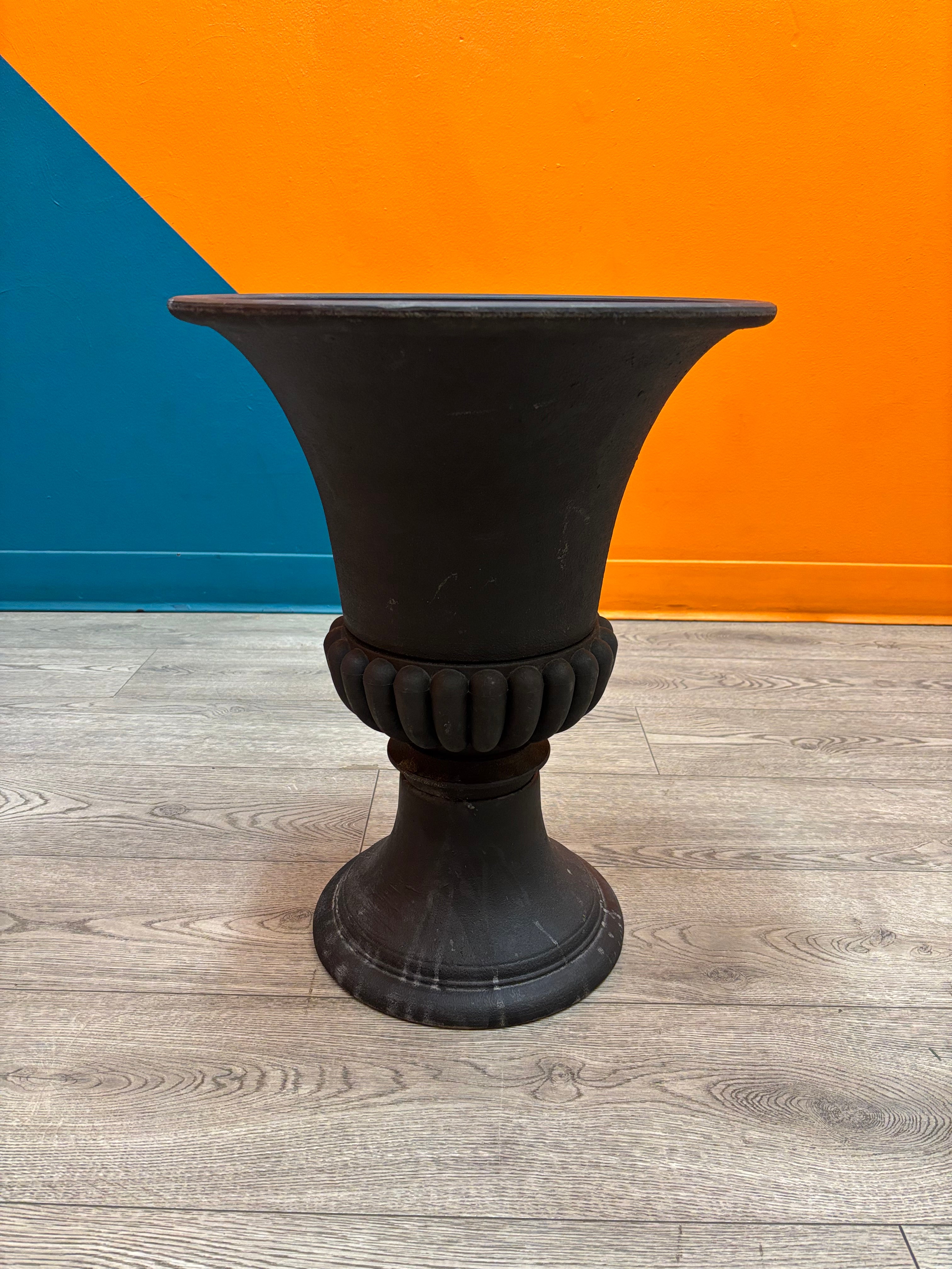 Round Plant Stand