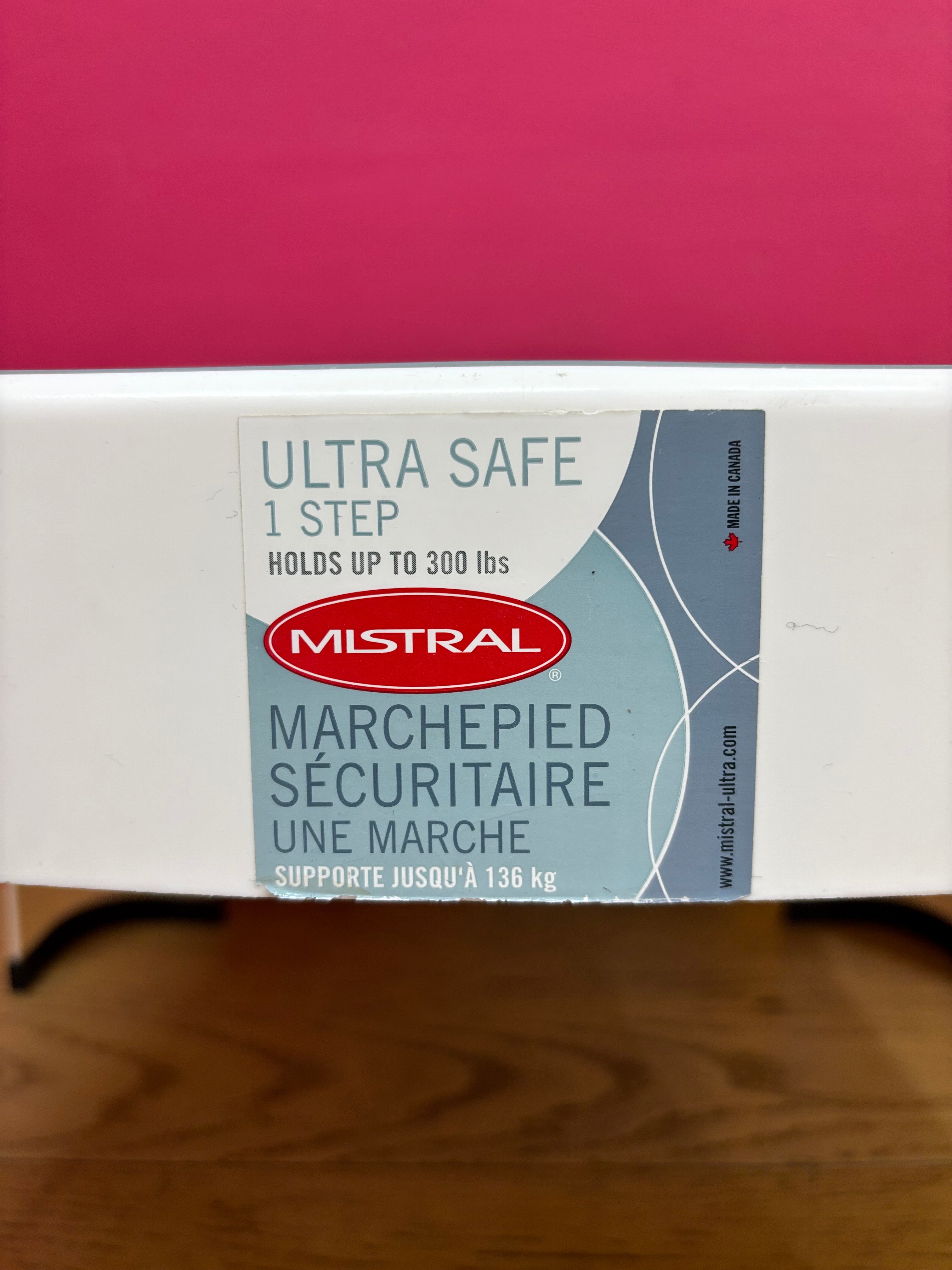 Mistral Ultra Safe 1 Step Plastic Stool