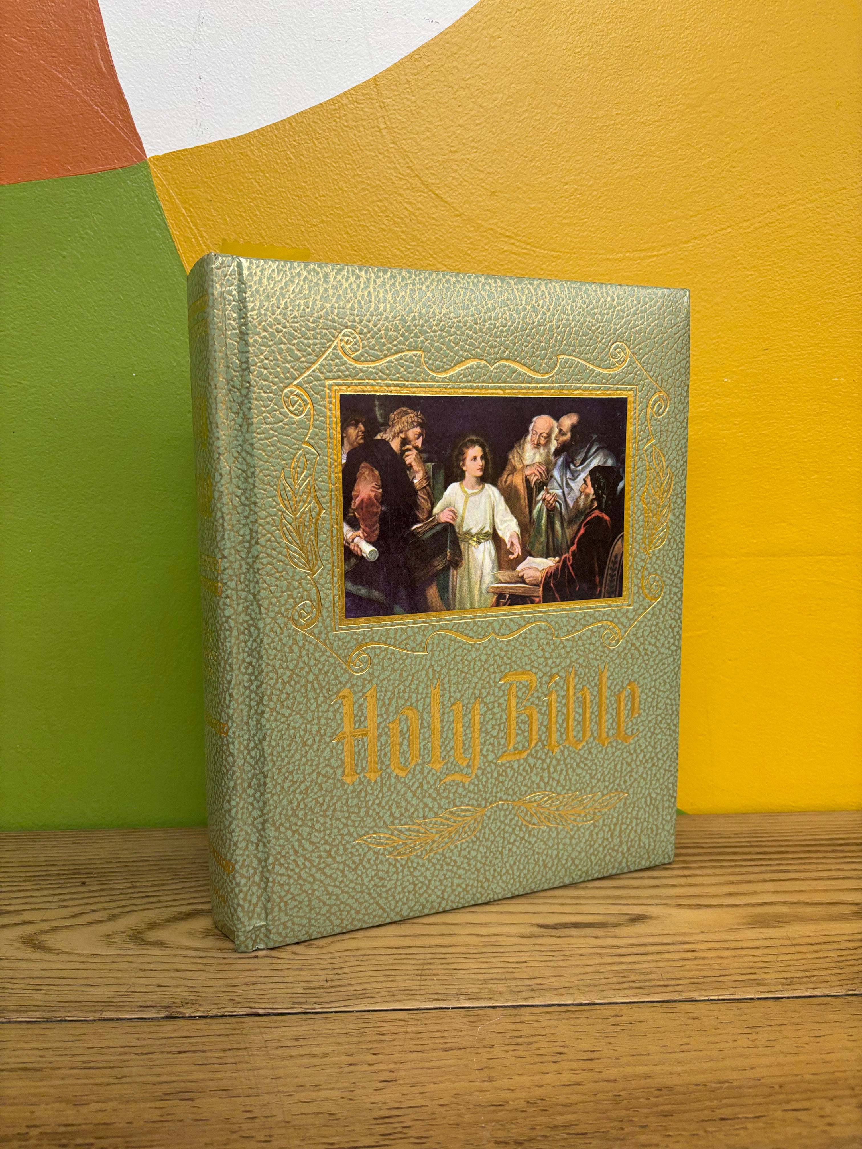 Heirloom Holy Bible