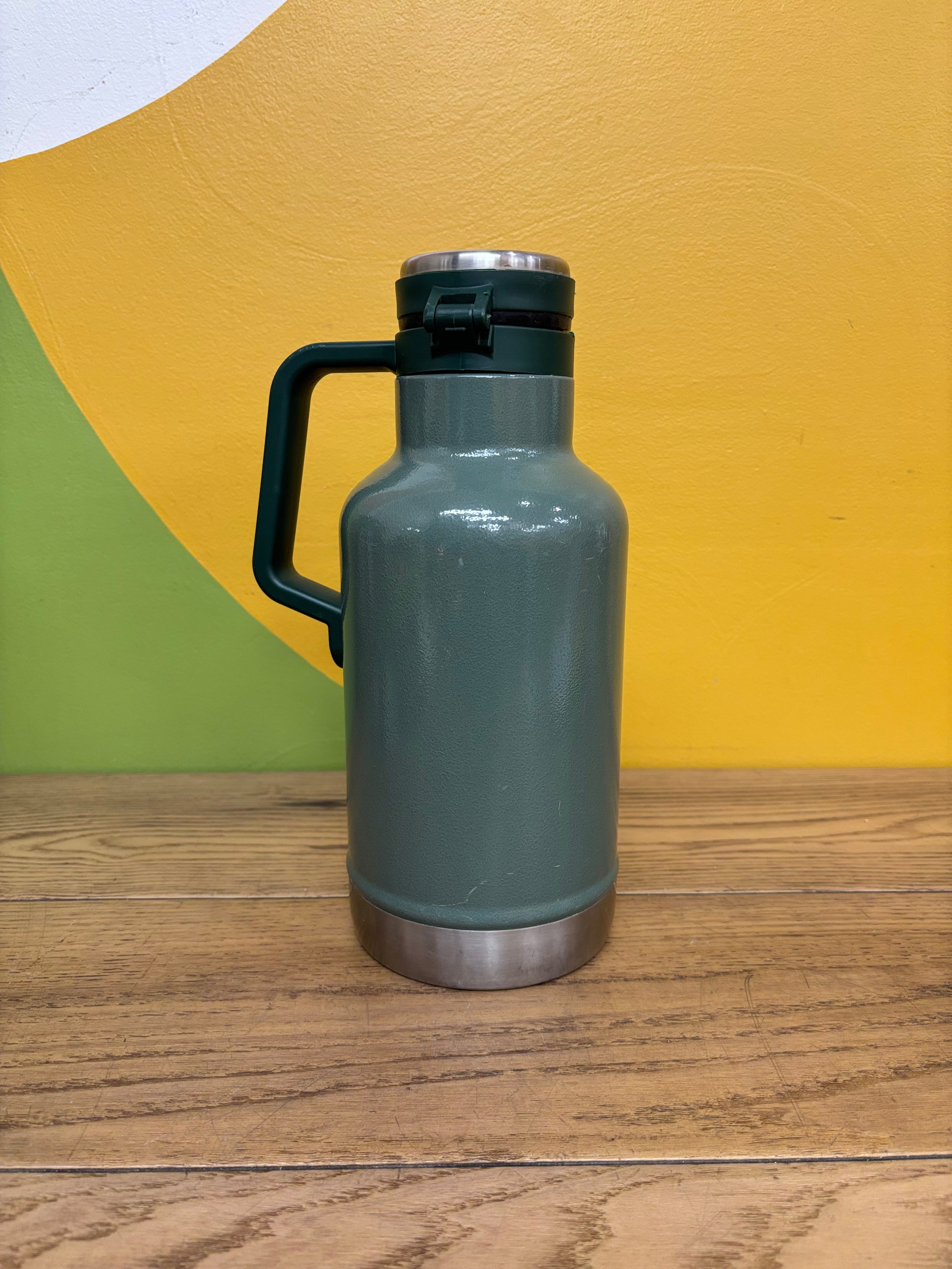 Stanley Classic Easy Pour Growler 1.9L