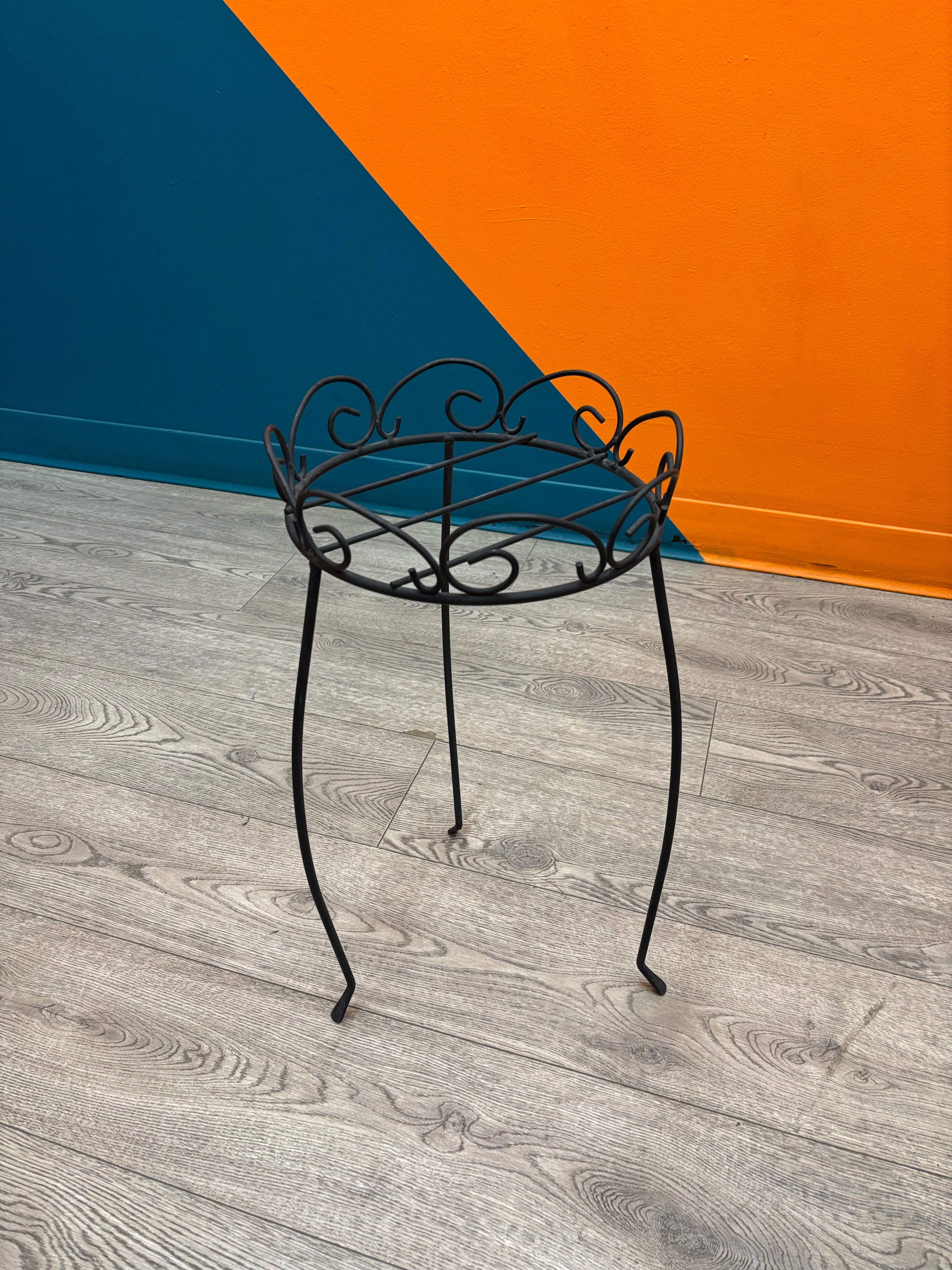 Metal Plant Stand