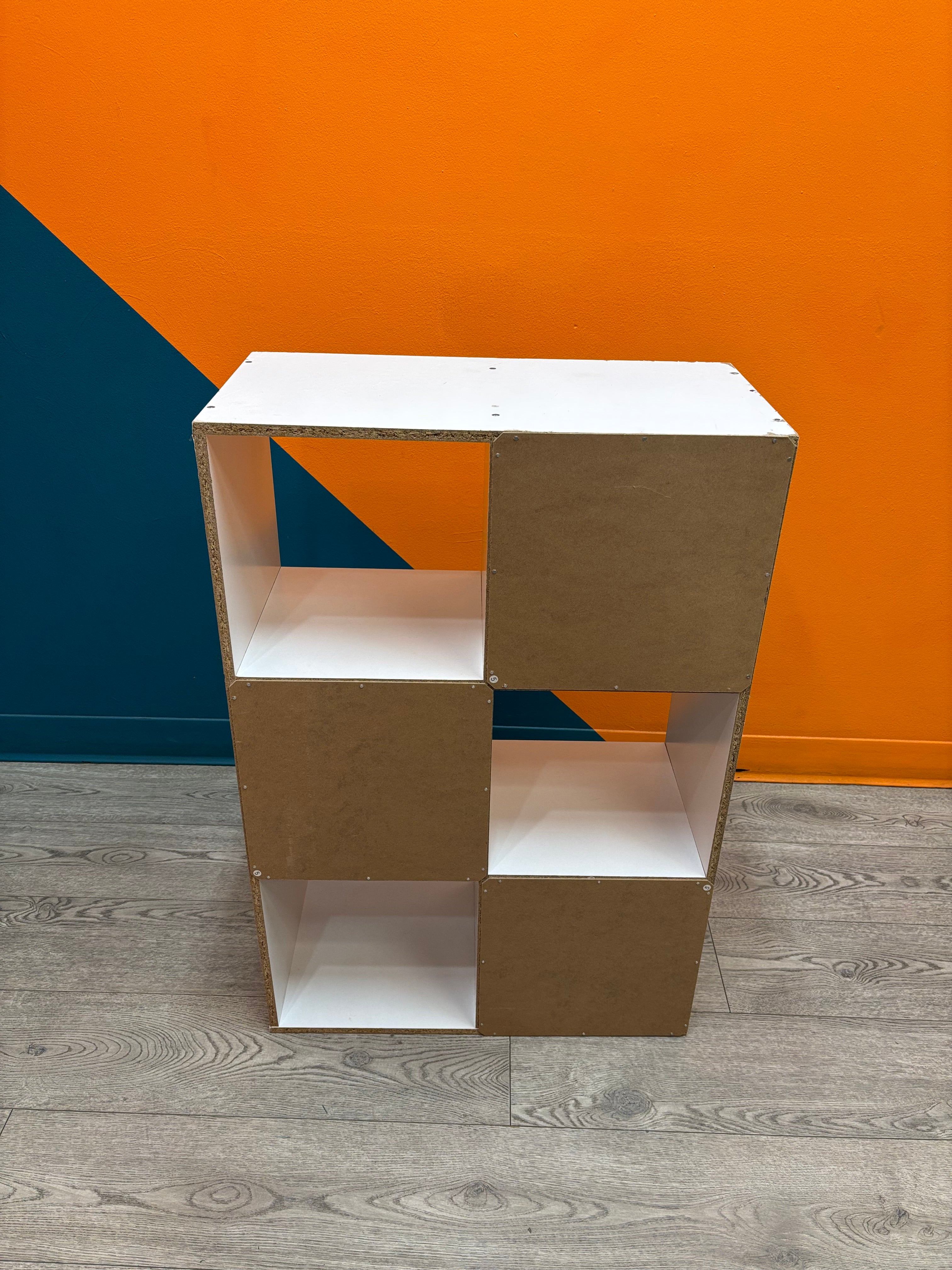 6 Cube White Shelf