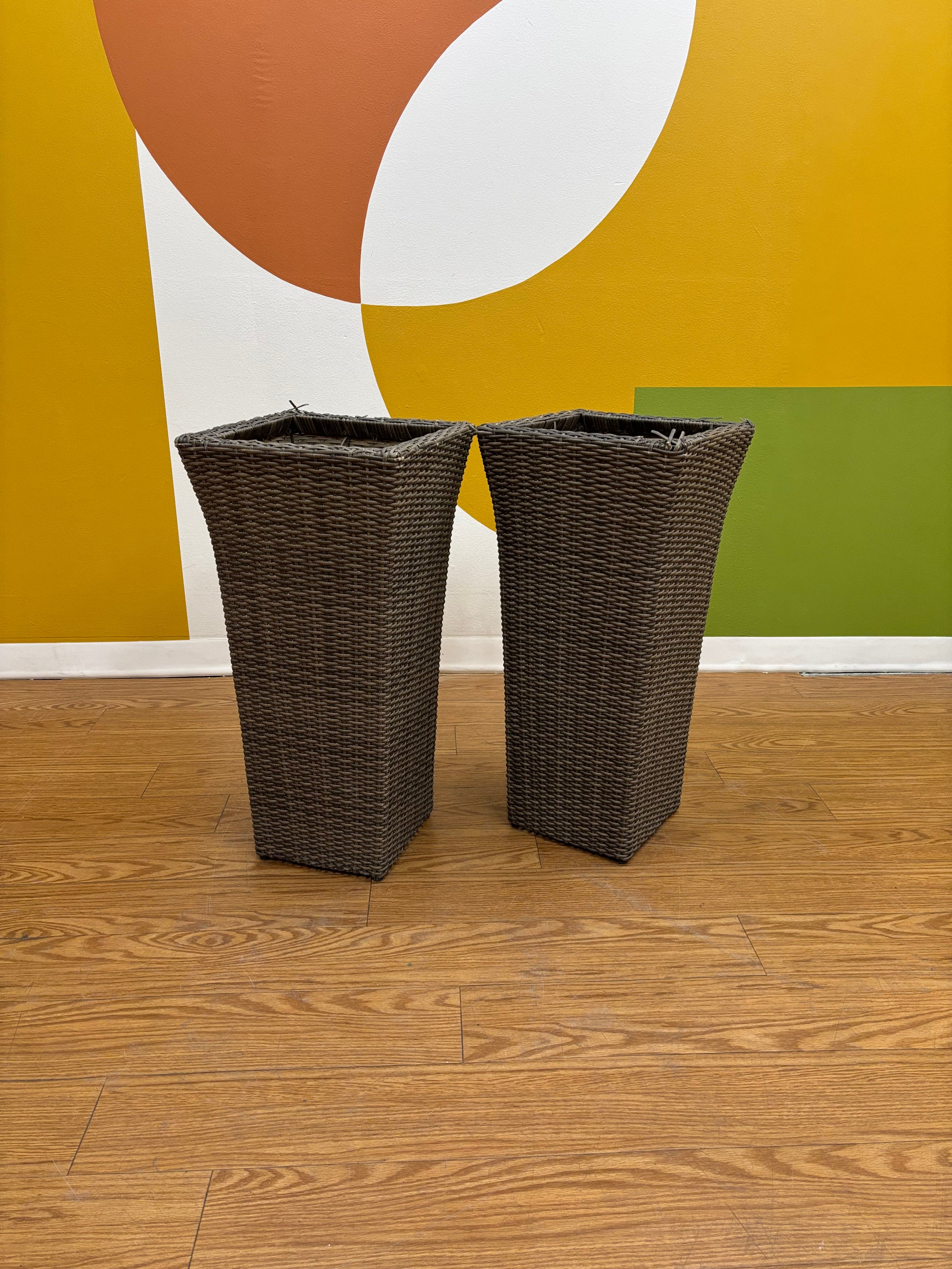 Set of 2 Wicker Planters