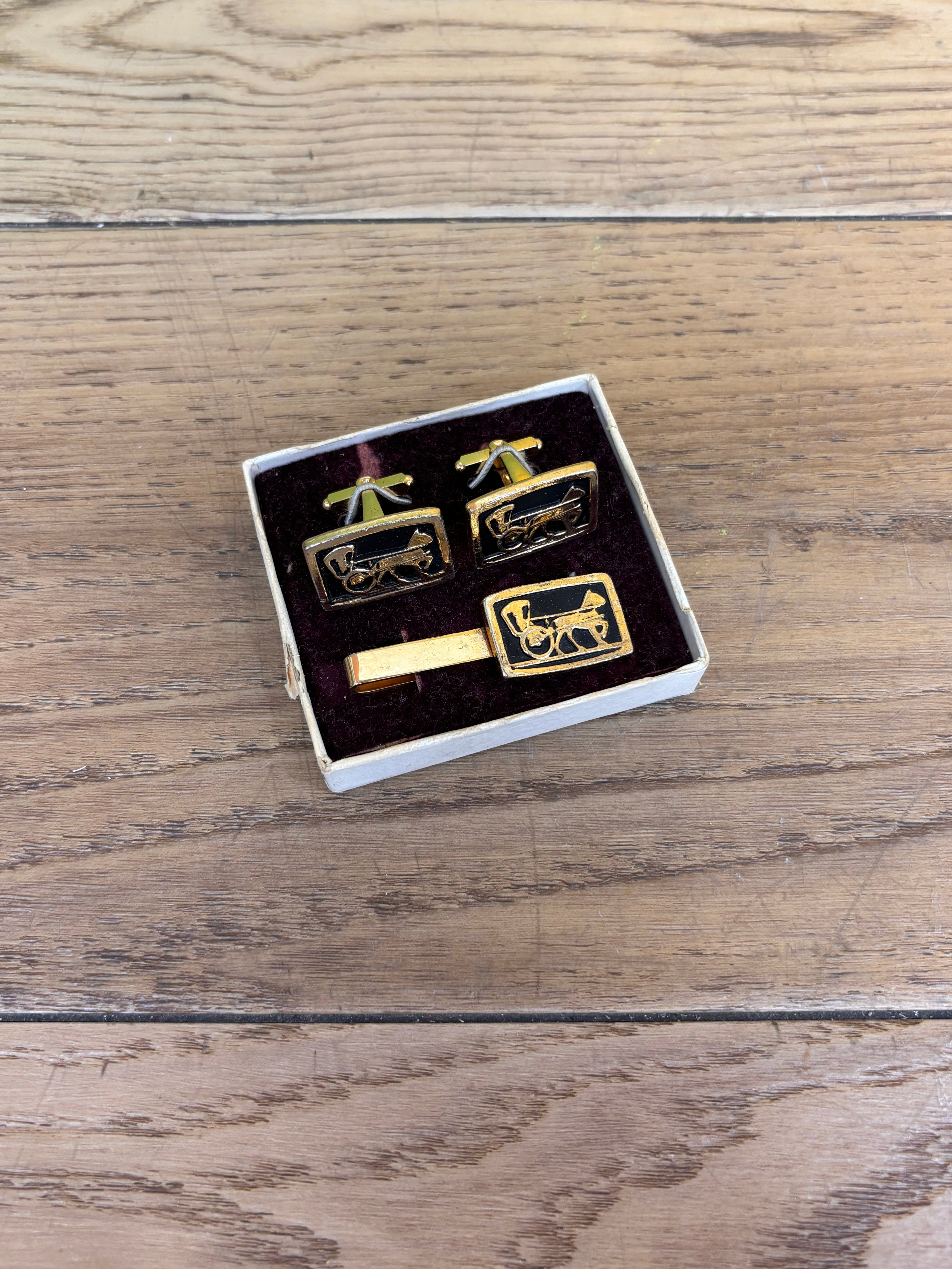 Horse and Buggy Cufflinks and Tie Clip