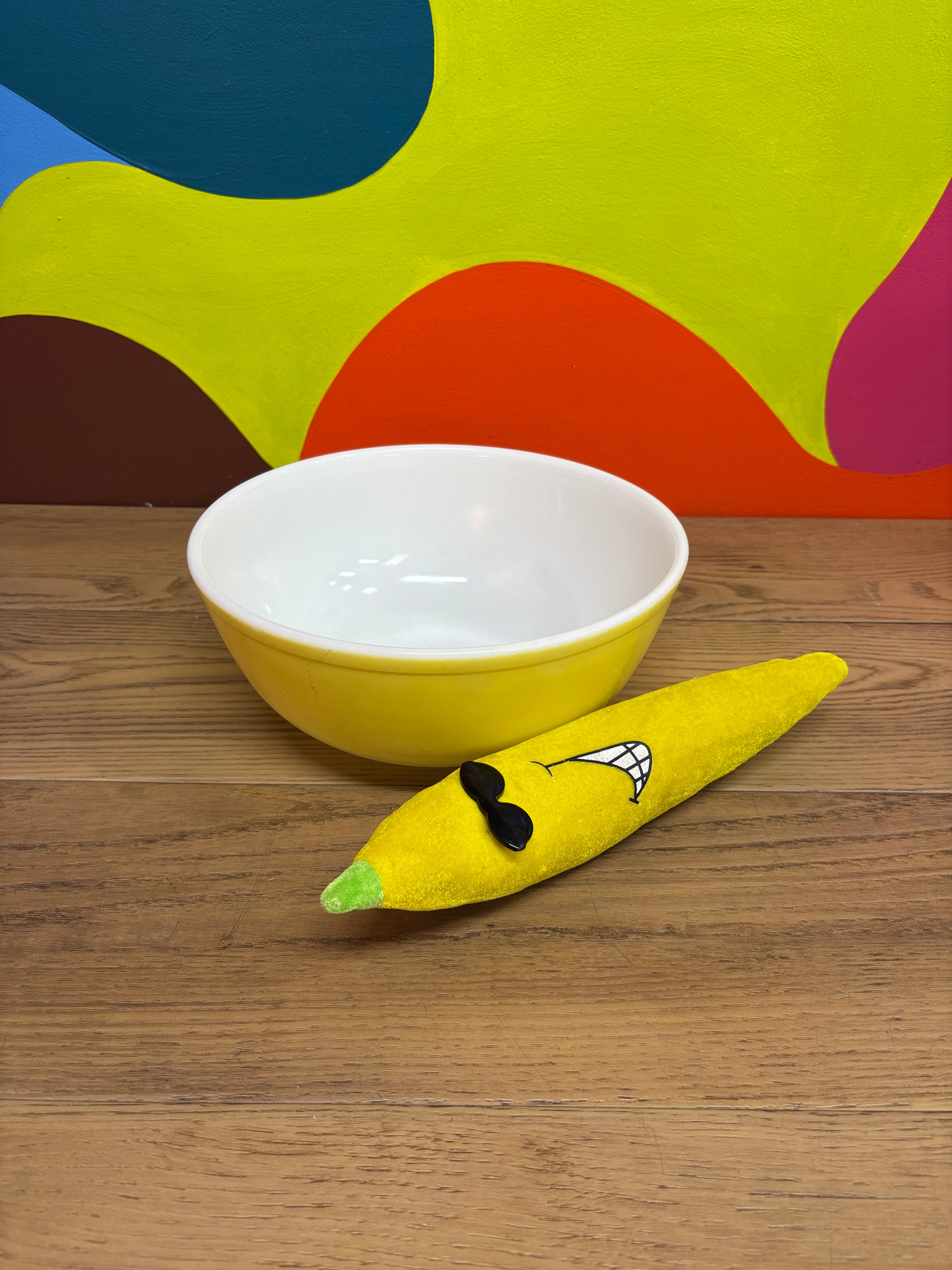 Yellow Pyrex Mixing bowl #404