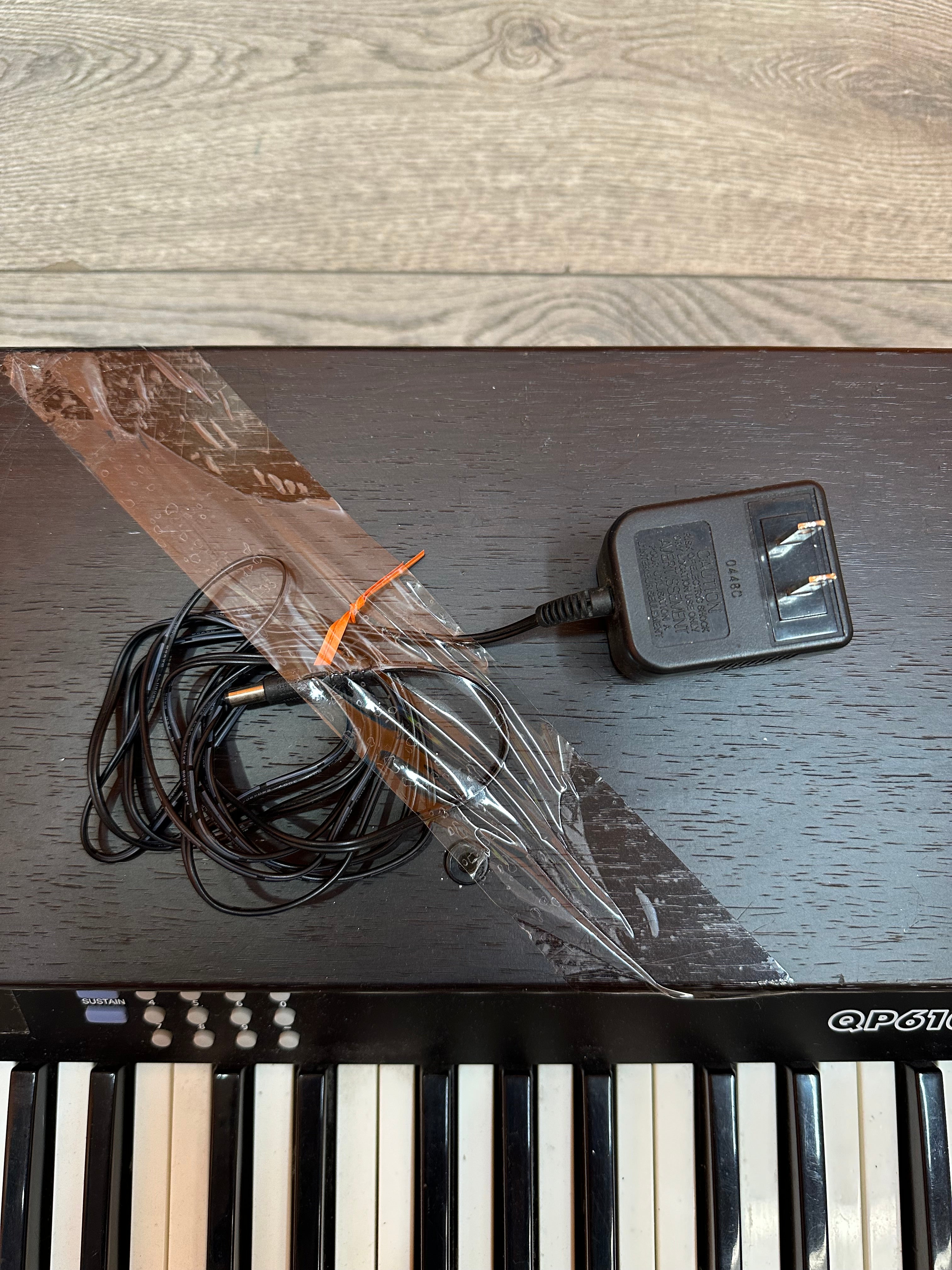 Quest Piano Plus Keyboard